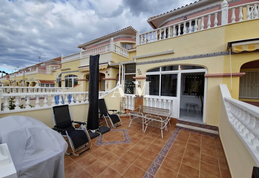 Alquiler a largo plazo - Adosado - Orihuela Costa - Lomas de Cabo Roig
