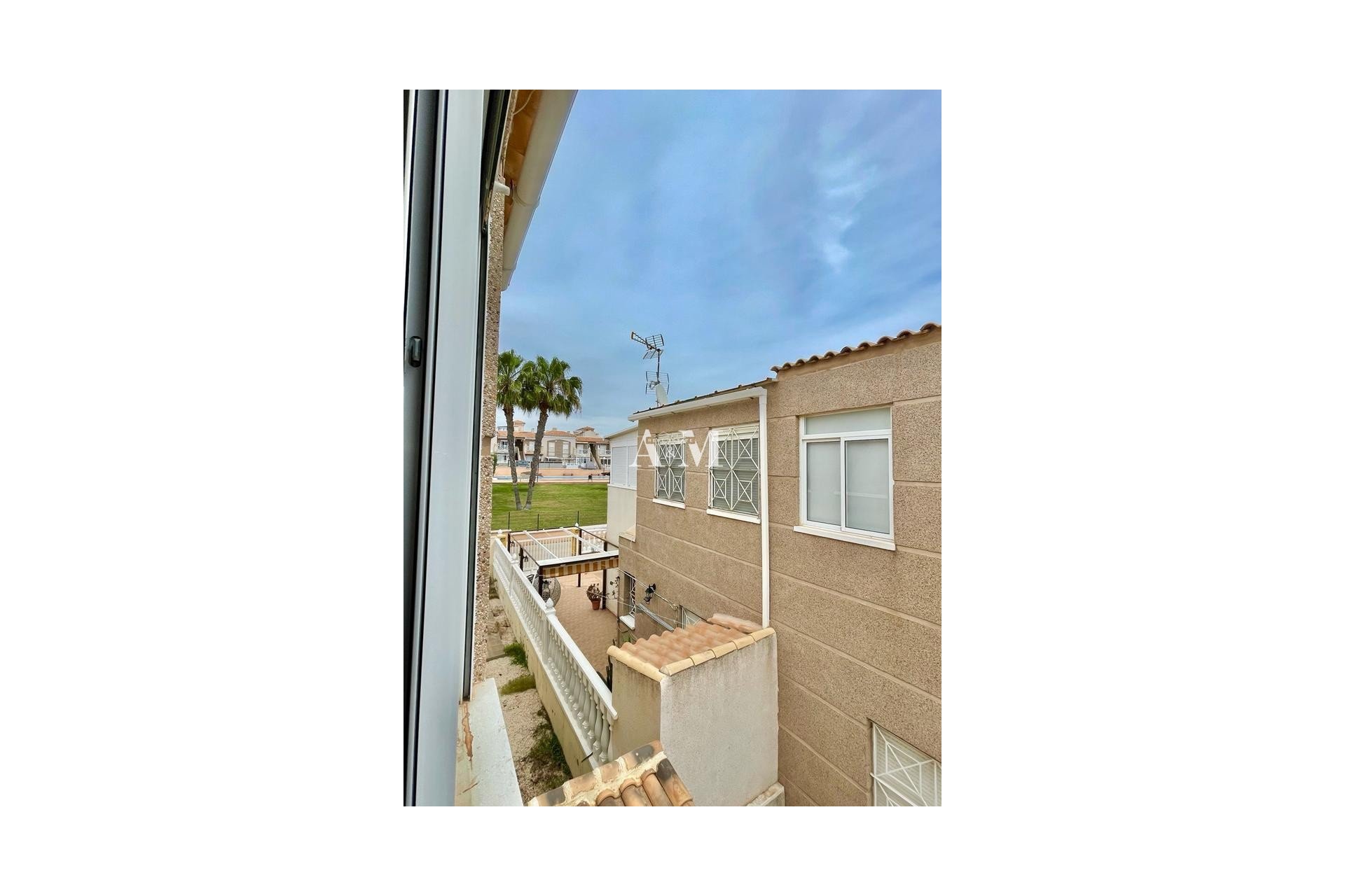 Alquiler a largo plazo - Adosado - Torrevieja - Nueva Torrevieja - Aguas Nuevas