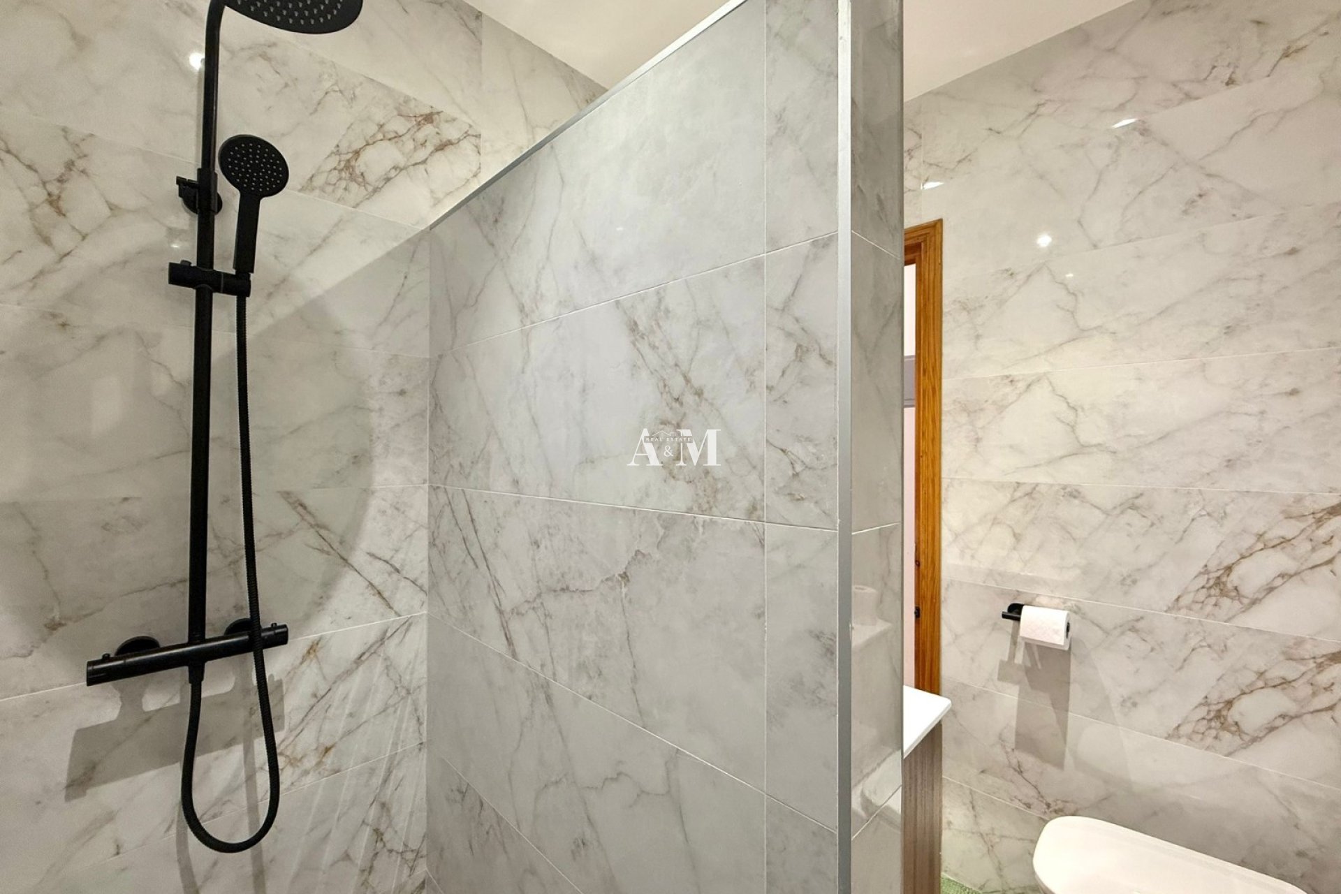 Alquiler a largo plazo - Adosado - Torrevieja - Nueva Torrevieja - Aguas Nuevas