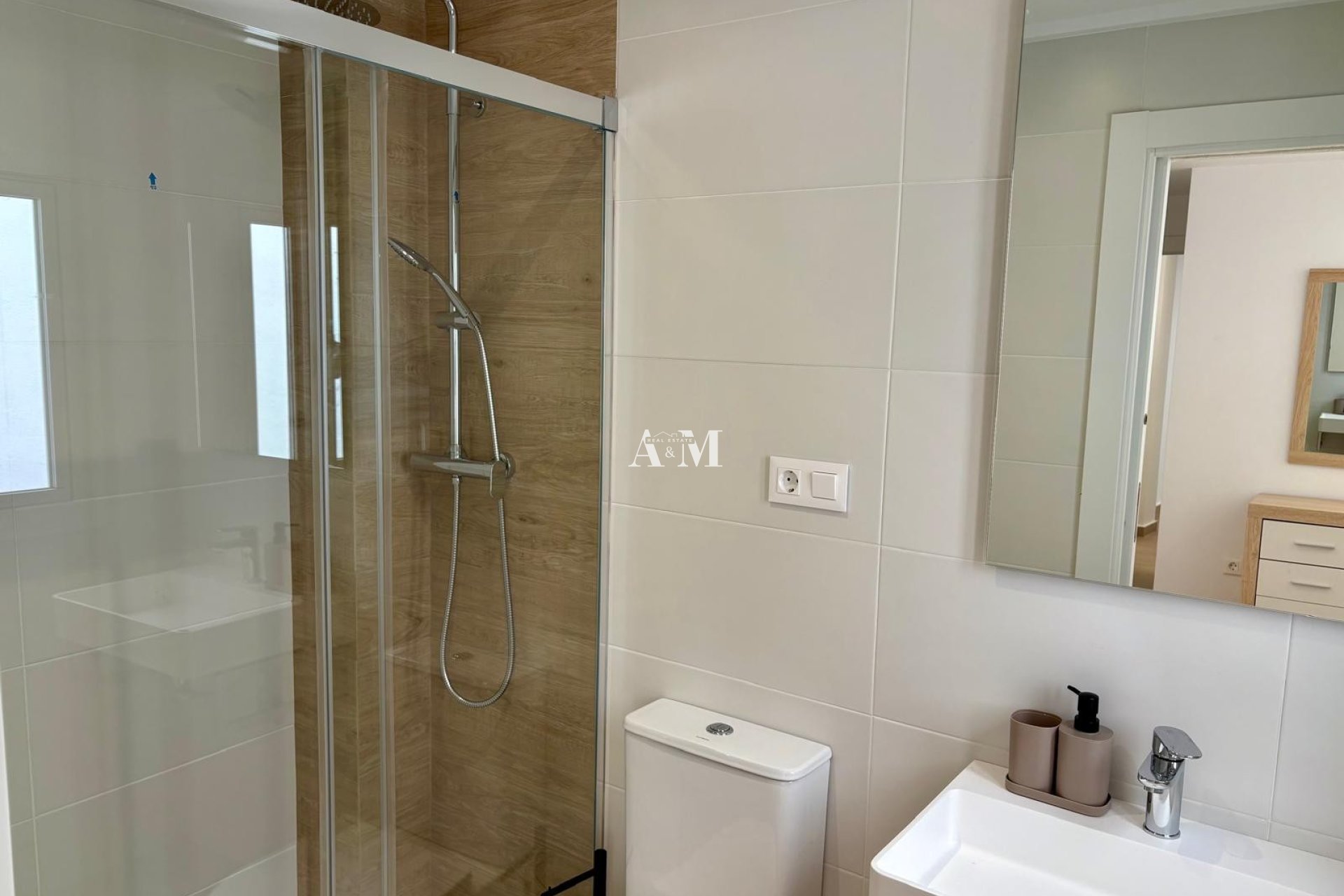 Alquiler a largo plazo - Apartamento / piso - Bigastro