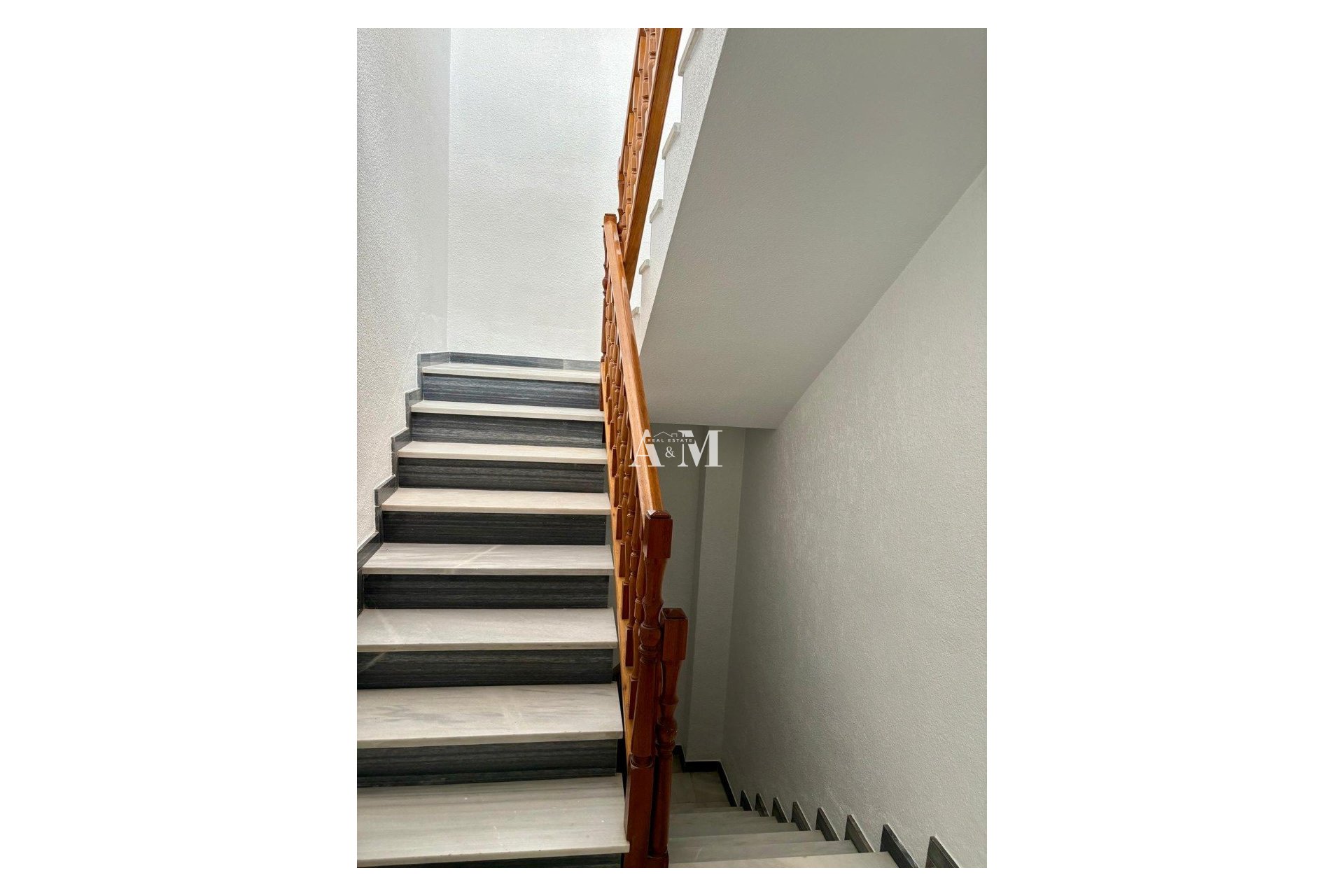 Alquiler a largo plazo - Apartamento / piso - Bigastro