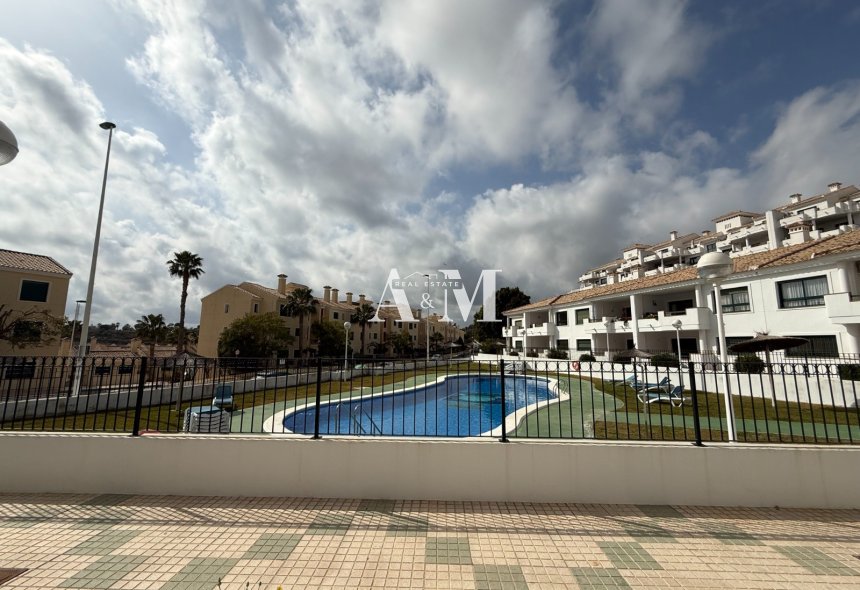 Alquiler a largo plazo - Apartamento / piso - Dehesa de Campoamor - Las Ramblas