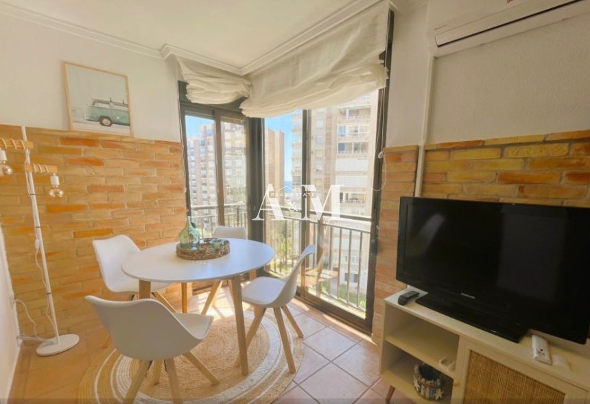 Alquiler a largo plazo - Apartamento / piso - Dehesa de Campoamor