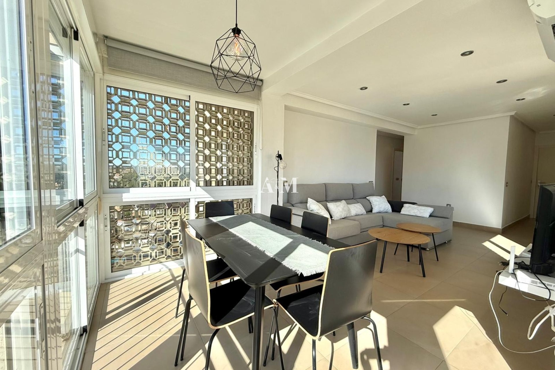 Alquiler a largo plazo - Apartamento / piso - Dehesa de Campoamor