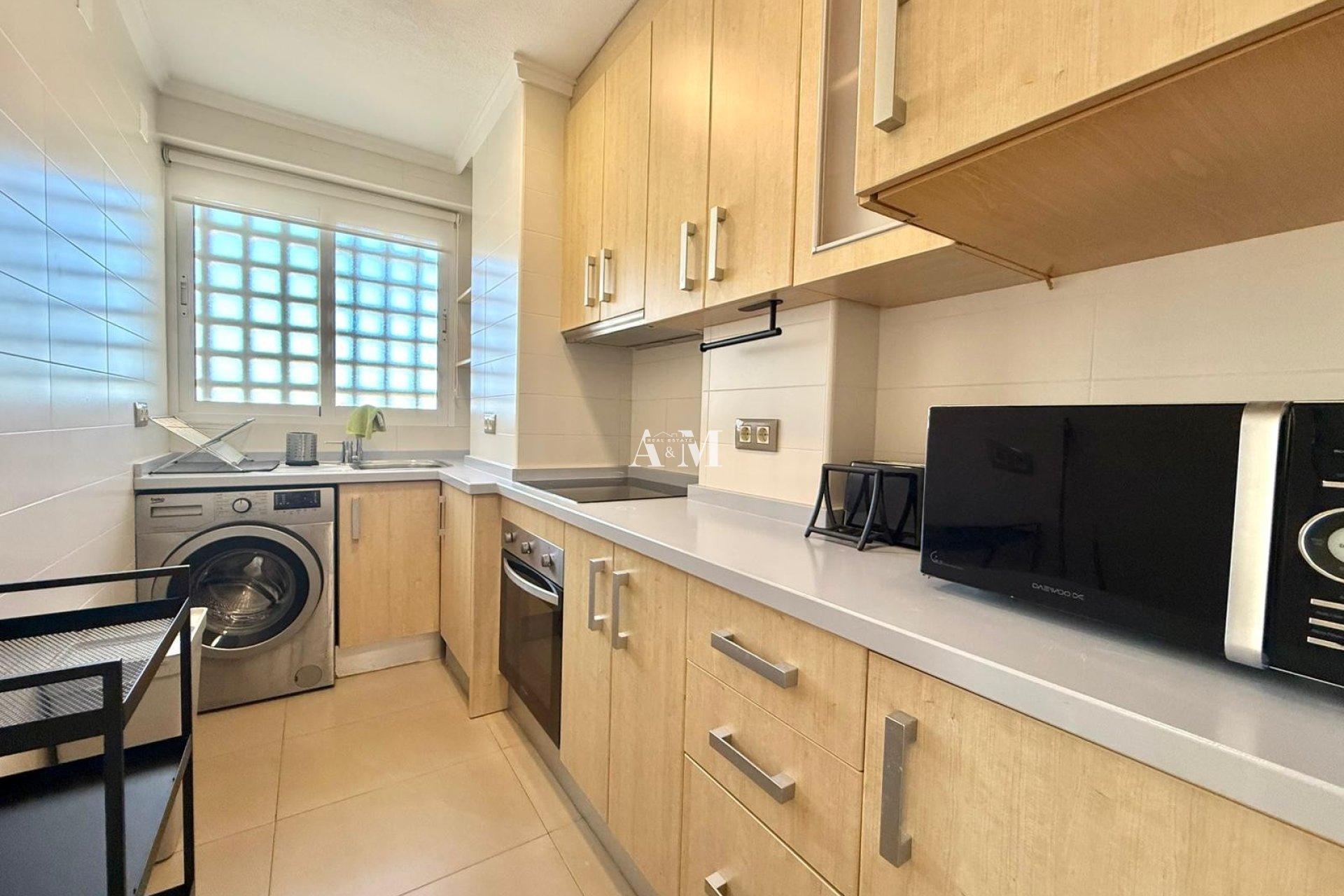 Alquiler a largo plazo - Apartamento / piso - Dehesa de Campoamor