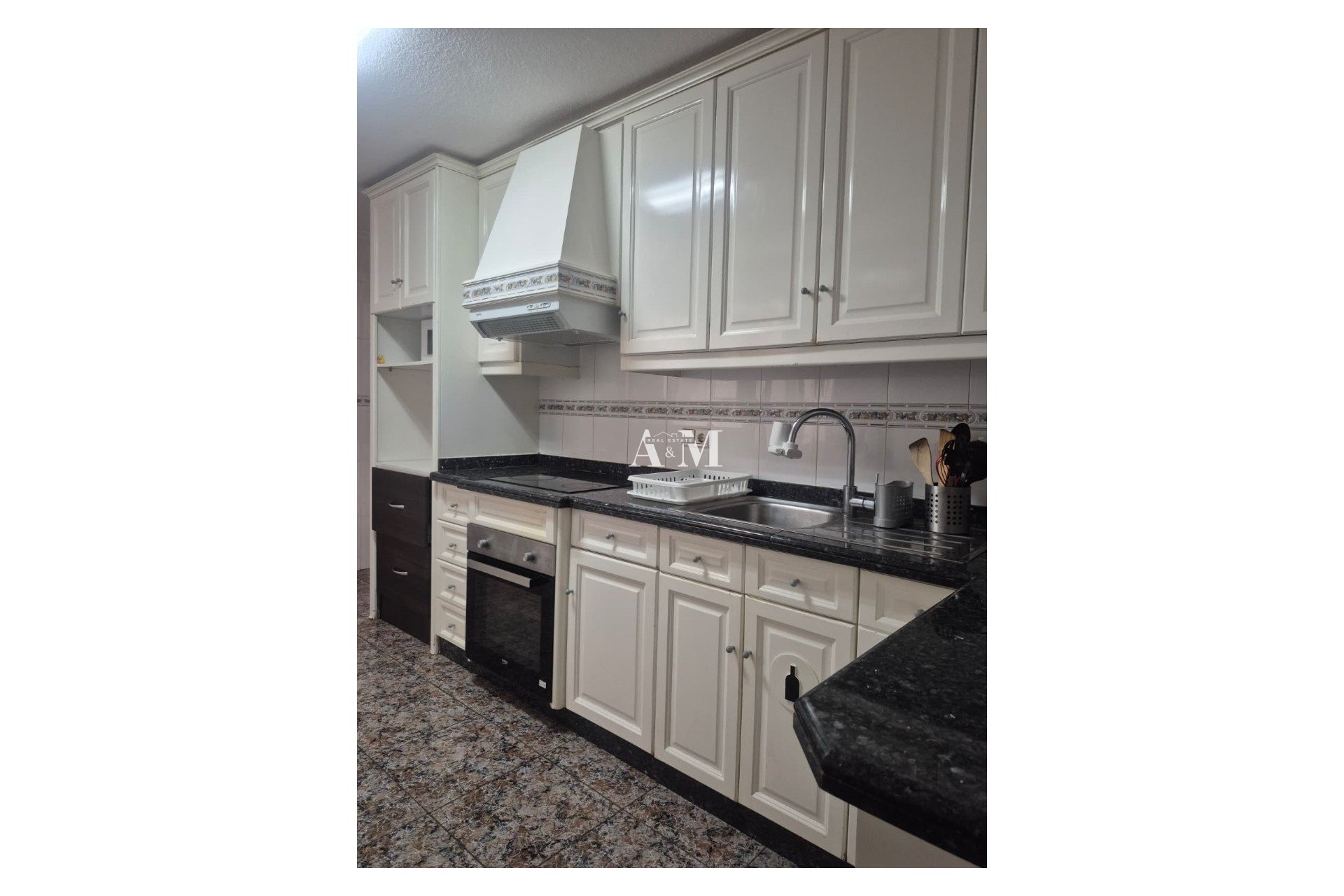 Alquiler a largo plazo - Apartamento / piso - Elche