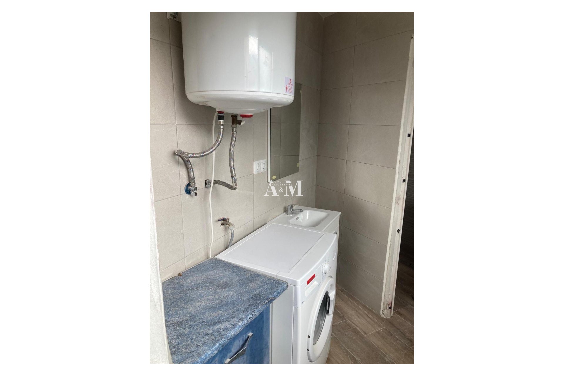 Alquiler a largo plazo - Apartamento / piso - Elche