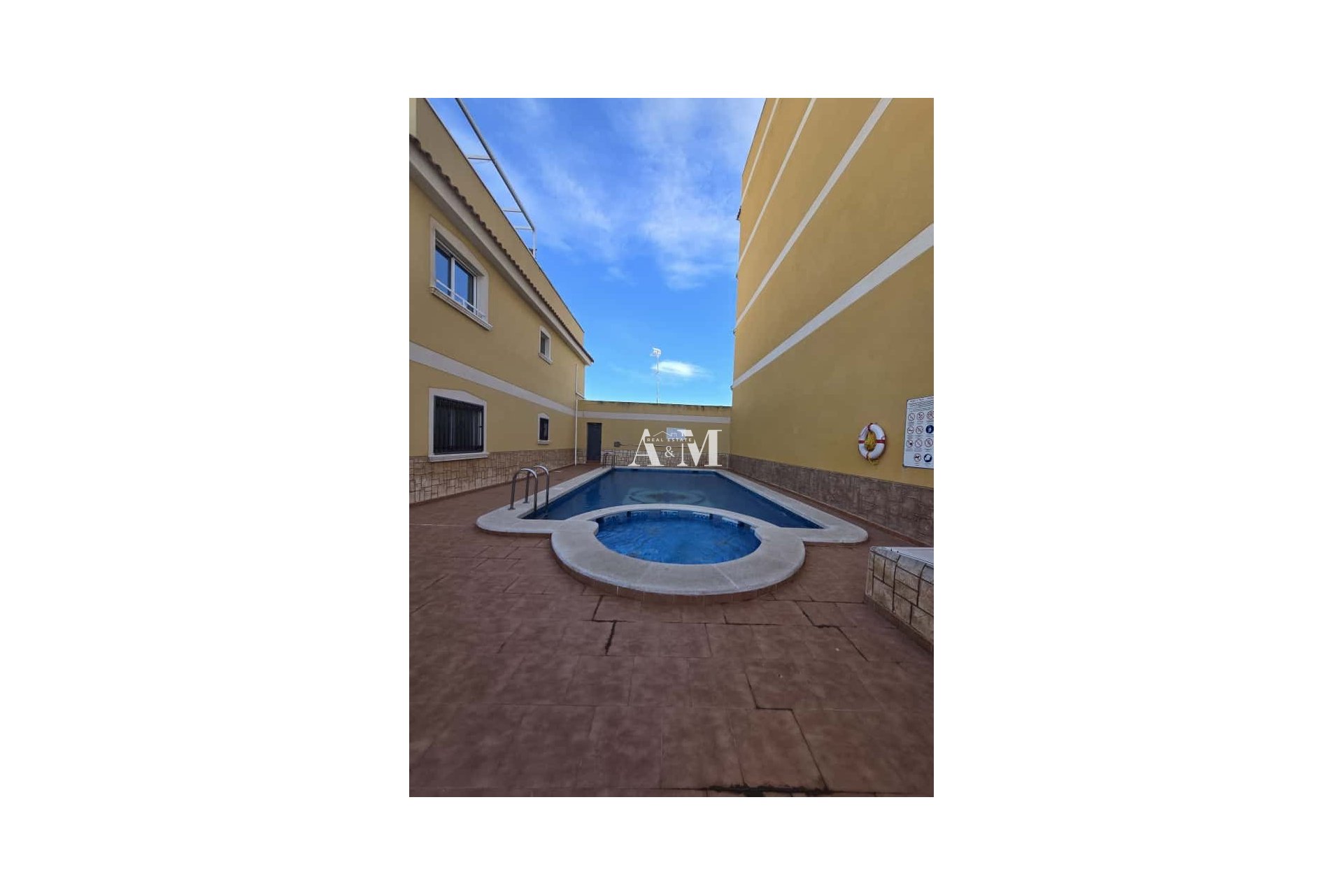 Alquiler a largo plazo - Apartamento / piso - Formentera del Segura