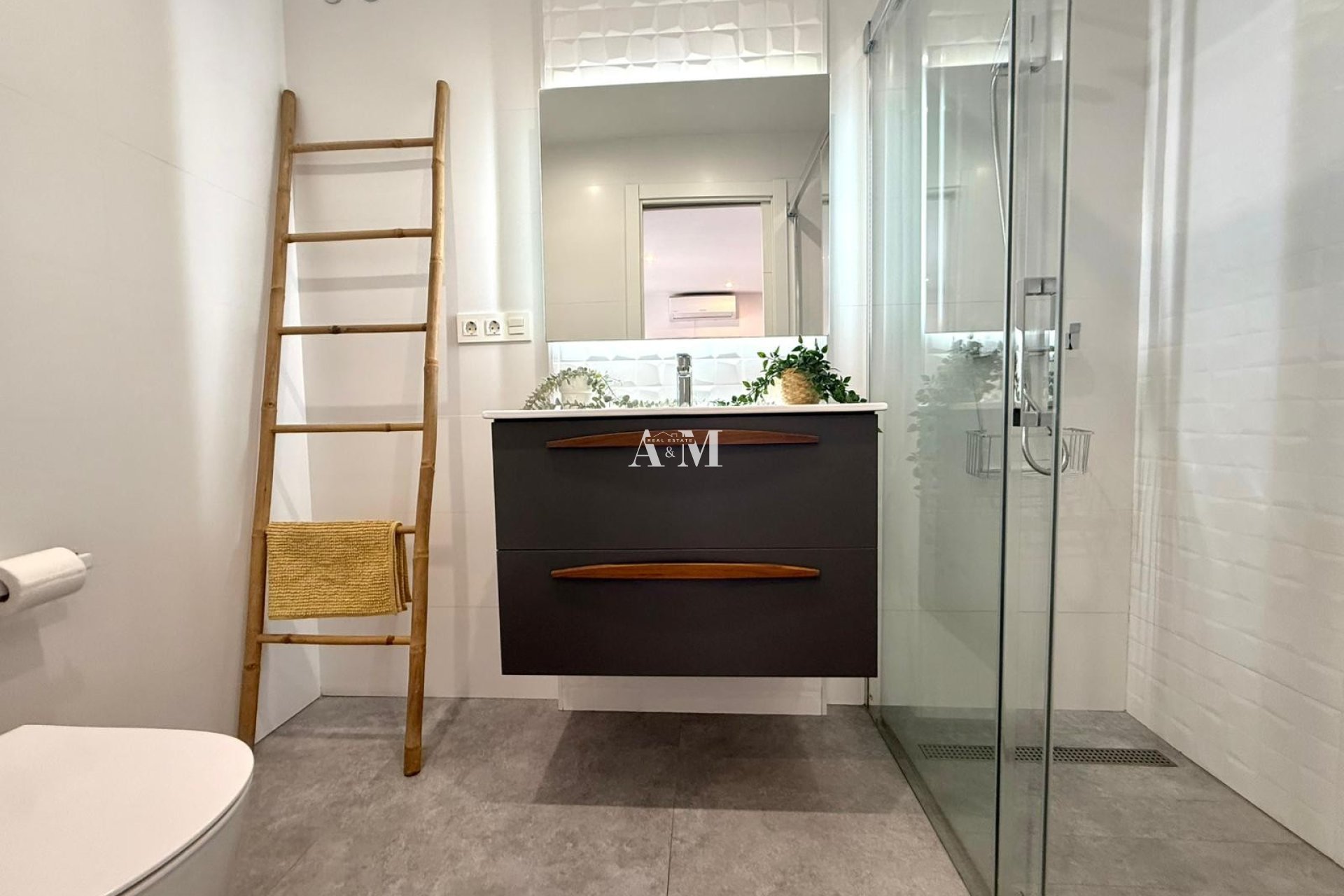 Alquiler a largo plazo - Apartamento / piso - Guardamar del Segura - Guardamar Playa