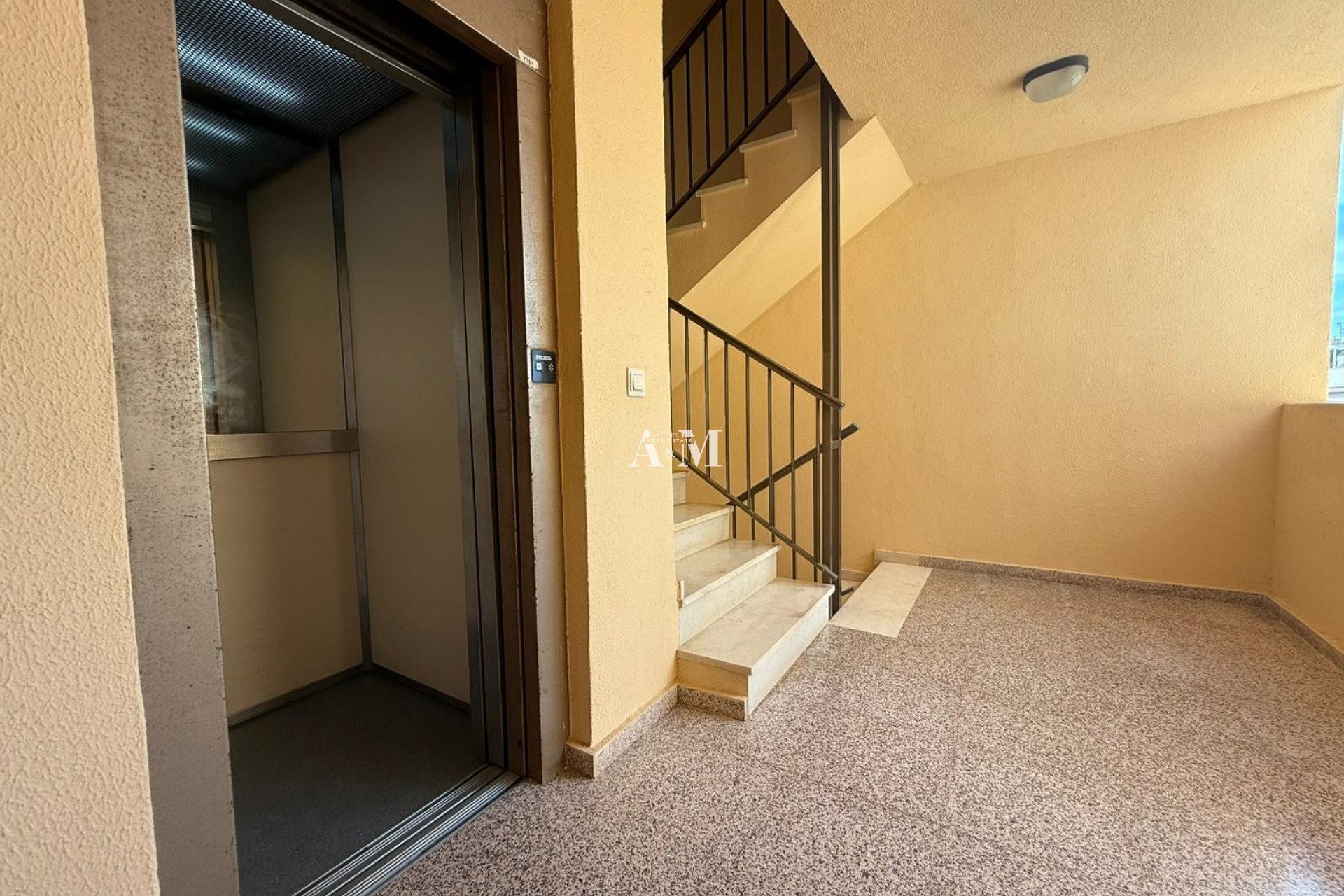 Alquiler a largo plazo - Apartamento / piso - Guardamar del Segura - Guardamar Playa