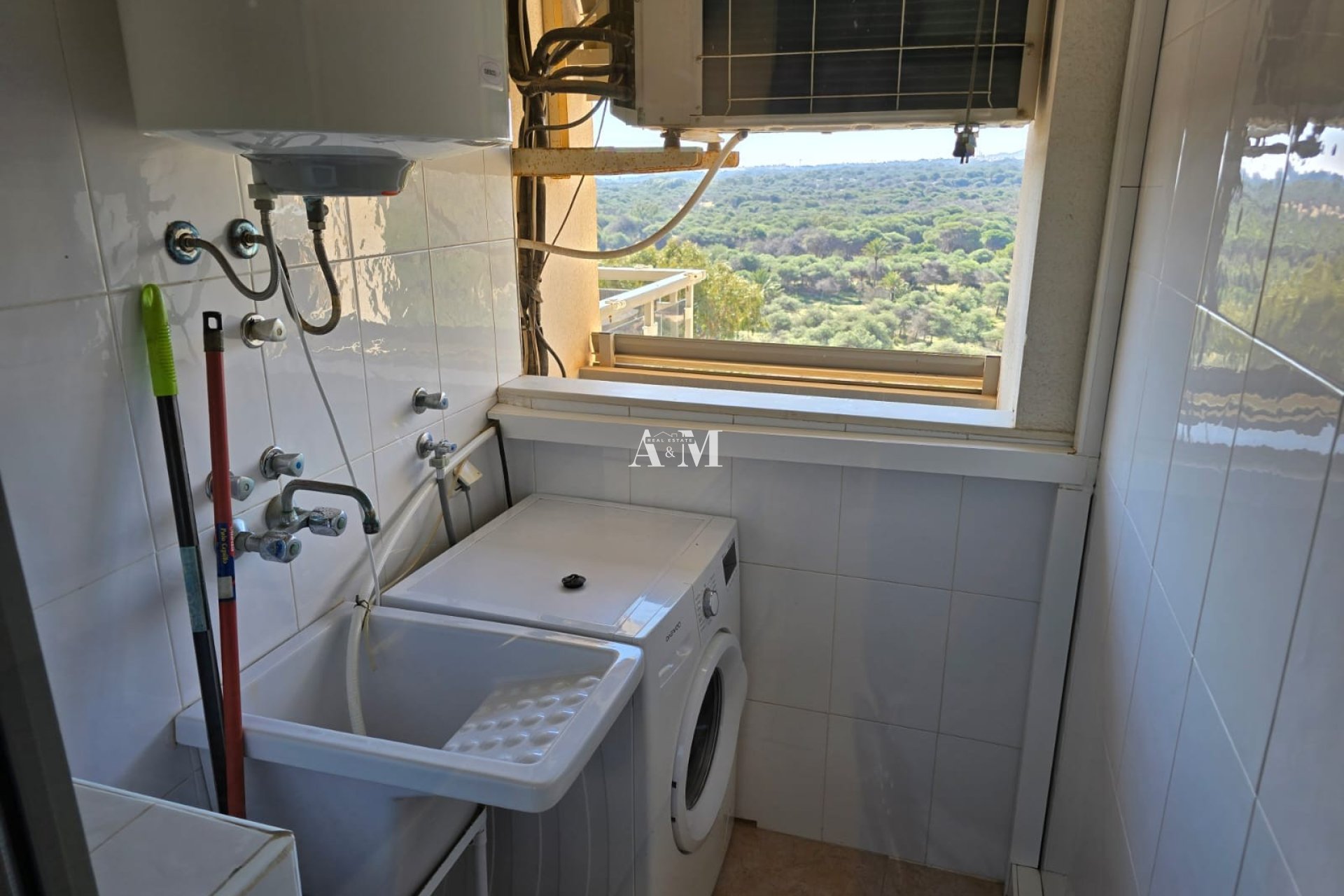 Alquiler a largo plazo - Apartamento / piso - Guardamar del Segura - Urbanizaciones