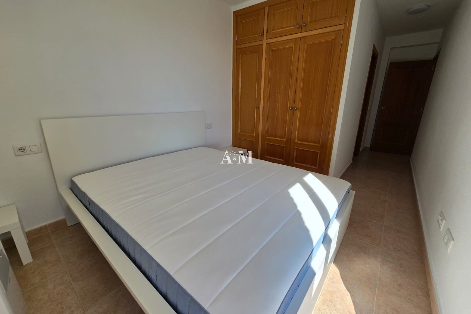 Alquiler a largo plazo - Apartamento / piso - Guardamar del Segura - Urbanizaciones