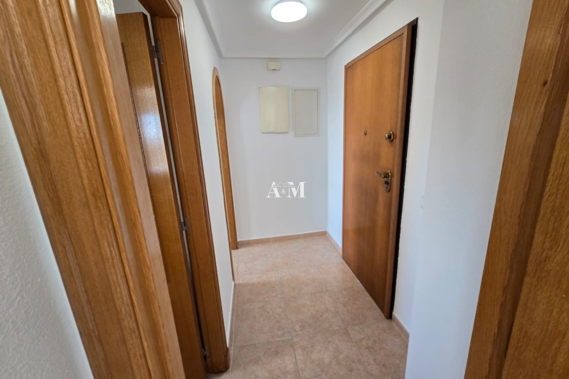 Alquiler a largo plazo - Apartamento / piso - Guardamar del Segura - Urbanizaciones