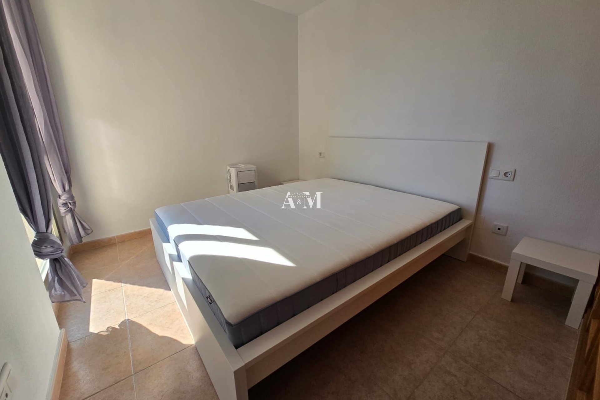 Alquiler a largo plazo - Apartamento / piso - Guardamar del Segura - Urbanizaciones