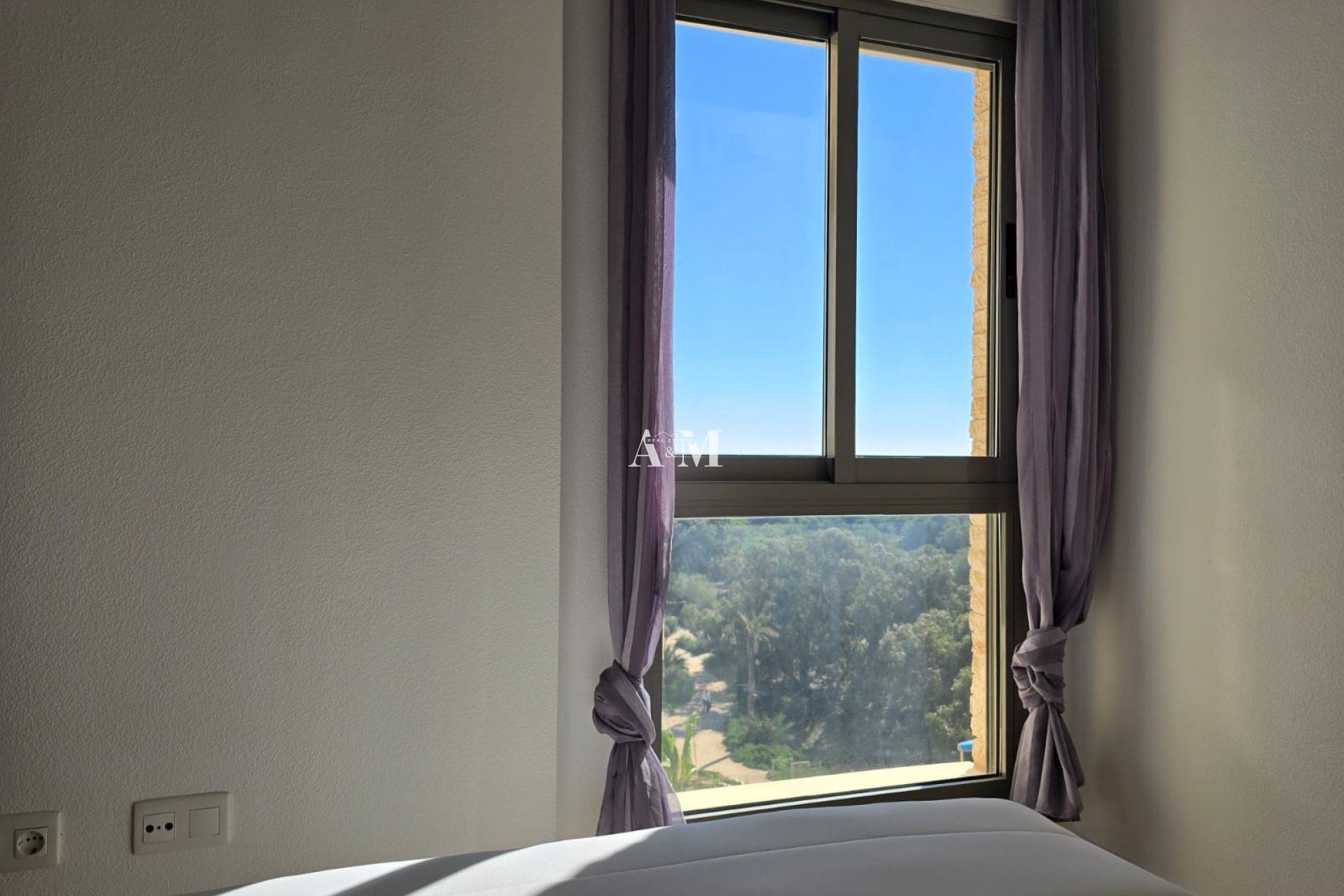 Alquiler a largo plazo - Apartamento / piso - Guardamar del Segura - Urbanizaciones