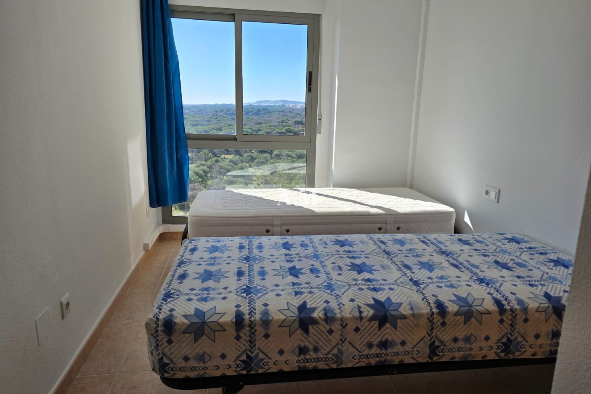 Alquiler a largo plazo - Apartamento / piso - Guardamar del Segura - Urbanizaciones