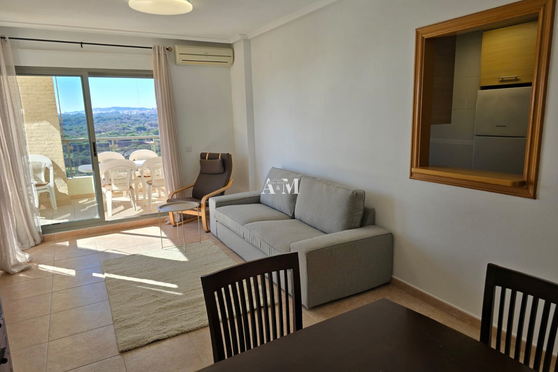 Alquiler a largo plazo - Apartamento / piso - Guardamar del Segura - Urbanizaciones