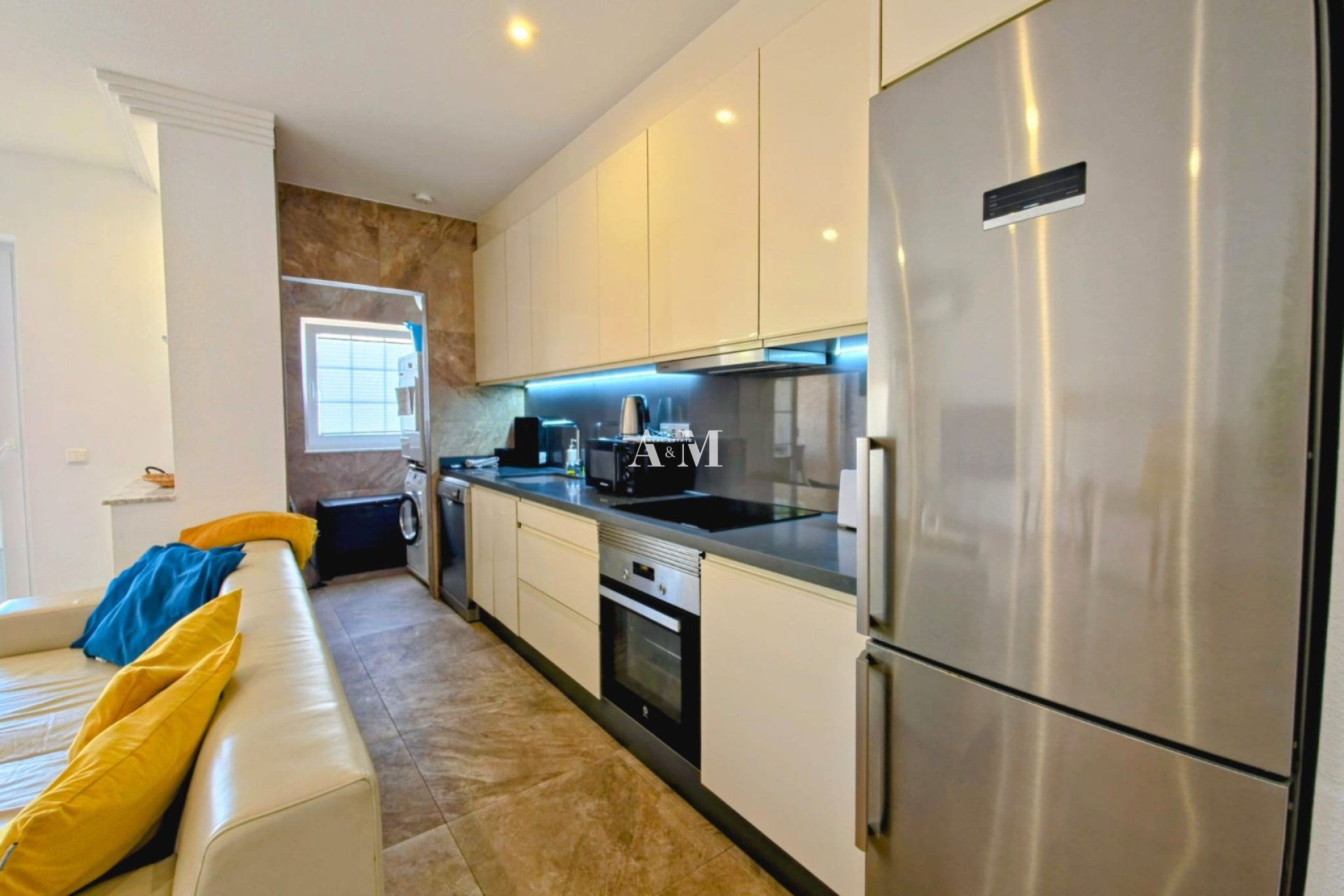 Alquiler a largo plazo - Apartamento / piso - Guardamar del Segura - Urbanizaciones