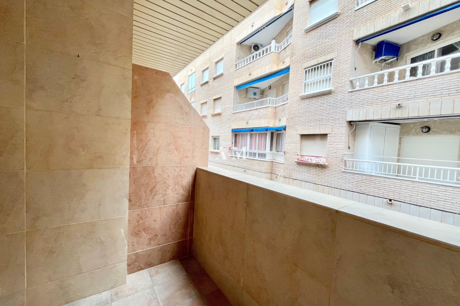 Alquiler a largo plazo - Apartamento / piso - La Mata