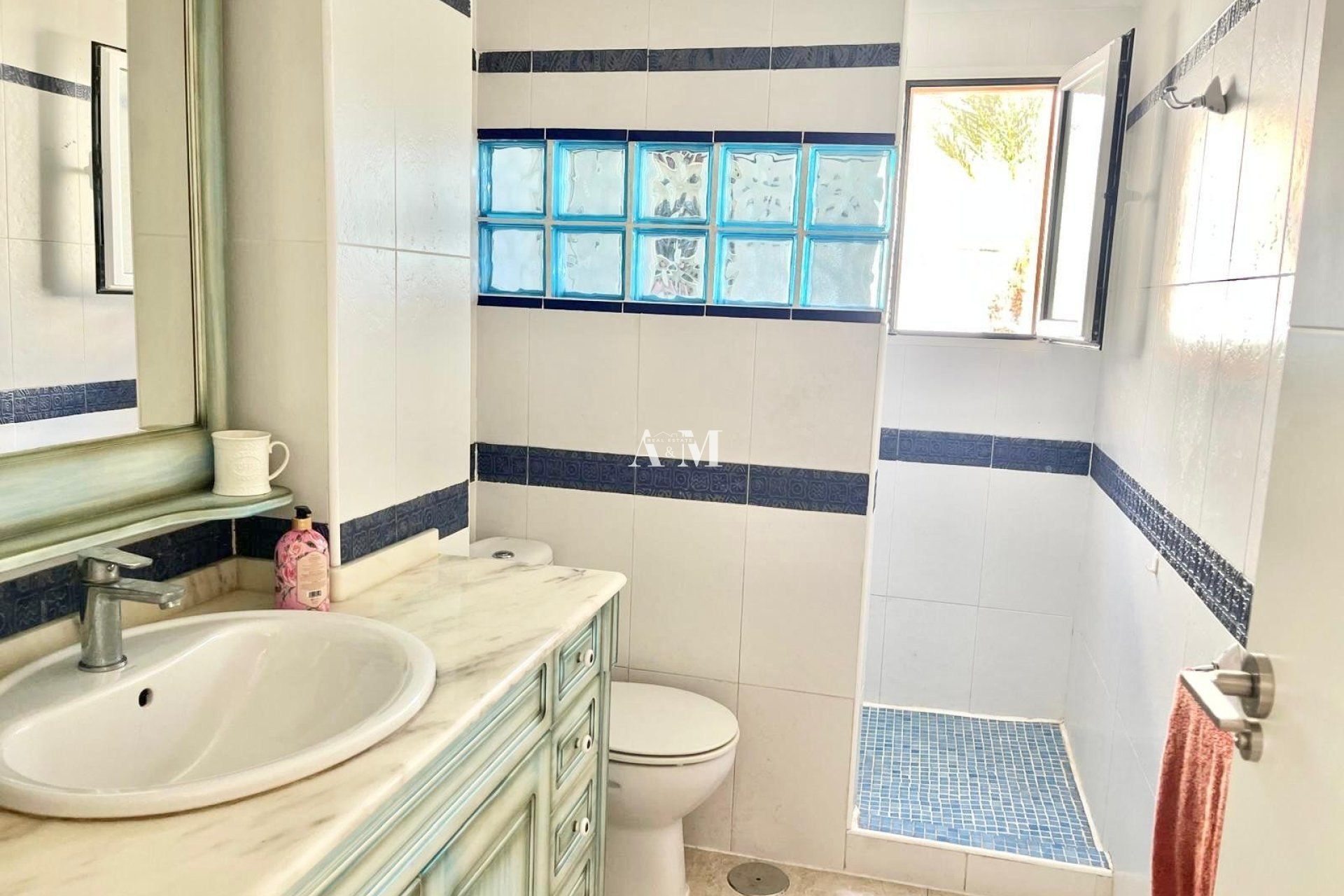 Alquiler a largo plazo - Apartamento / piso - La Mata