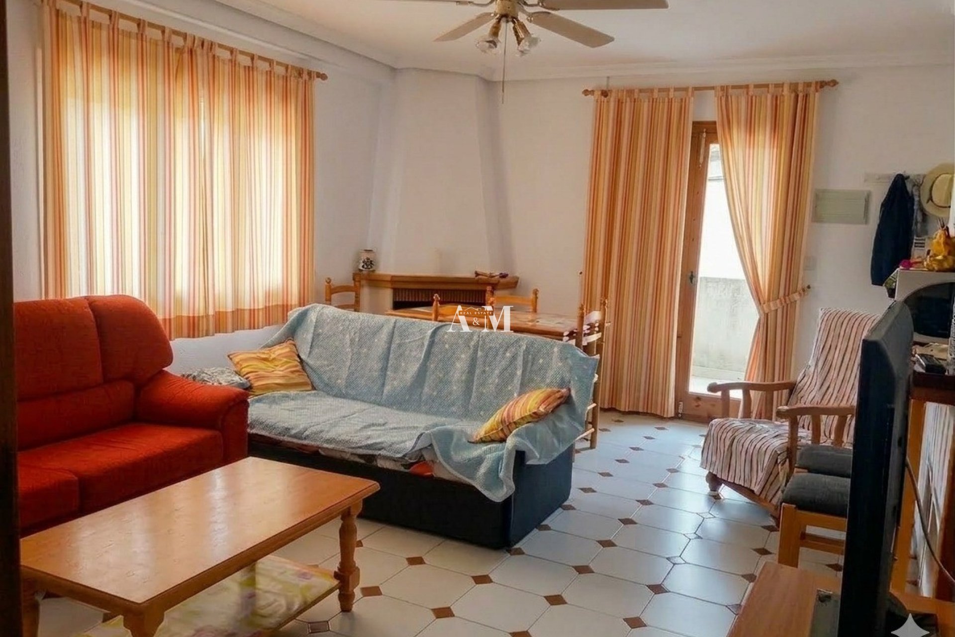 Alquiler a largo plazo - Apartamento / piso - La Mata