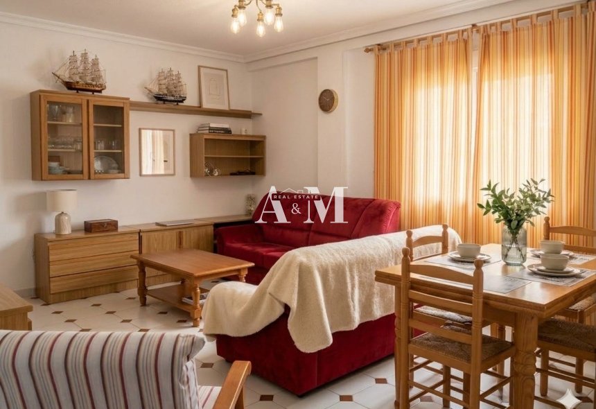 Alquiler a largo plazo - Apartamento / piso - La Mata