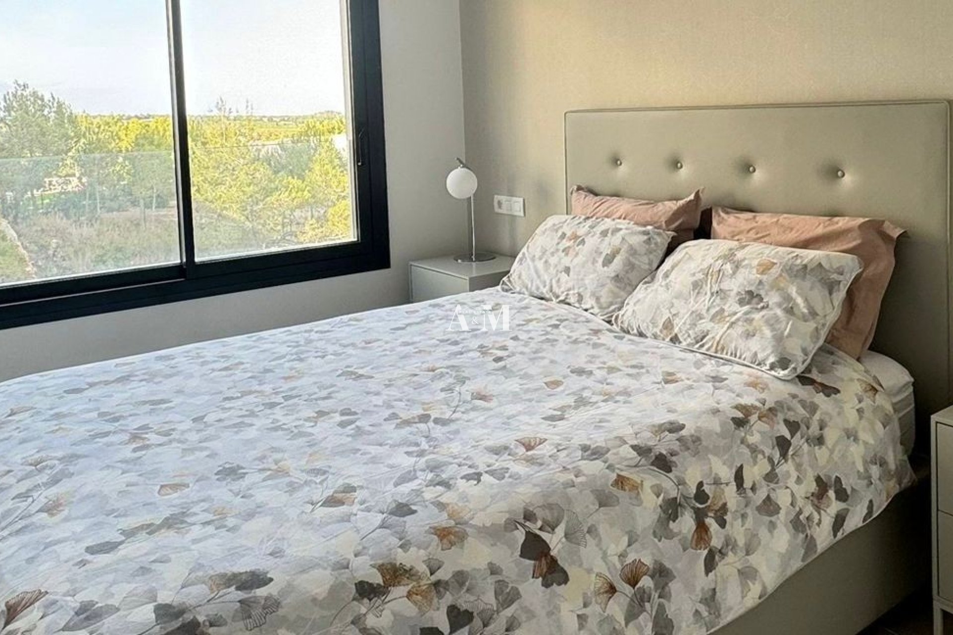 Alquiler a largo plazo - Apartamento / piso - Las Colinas Golf
