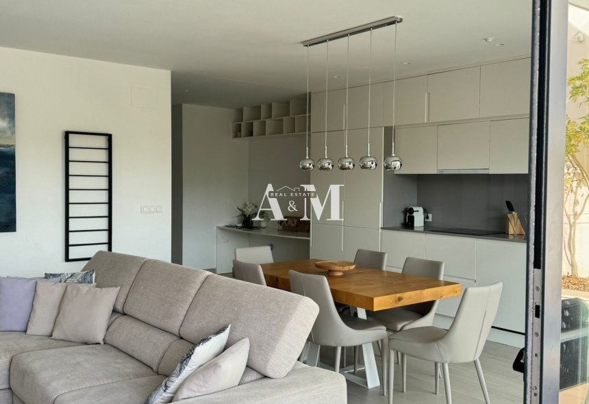 Alquiler a largo plazo - Apartamento / piso - Las Colinas Golf