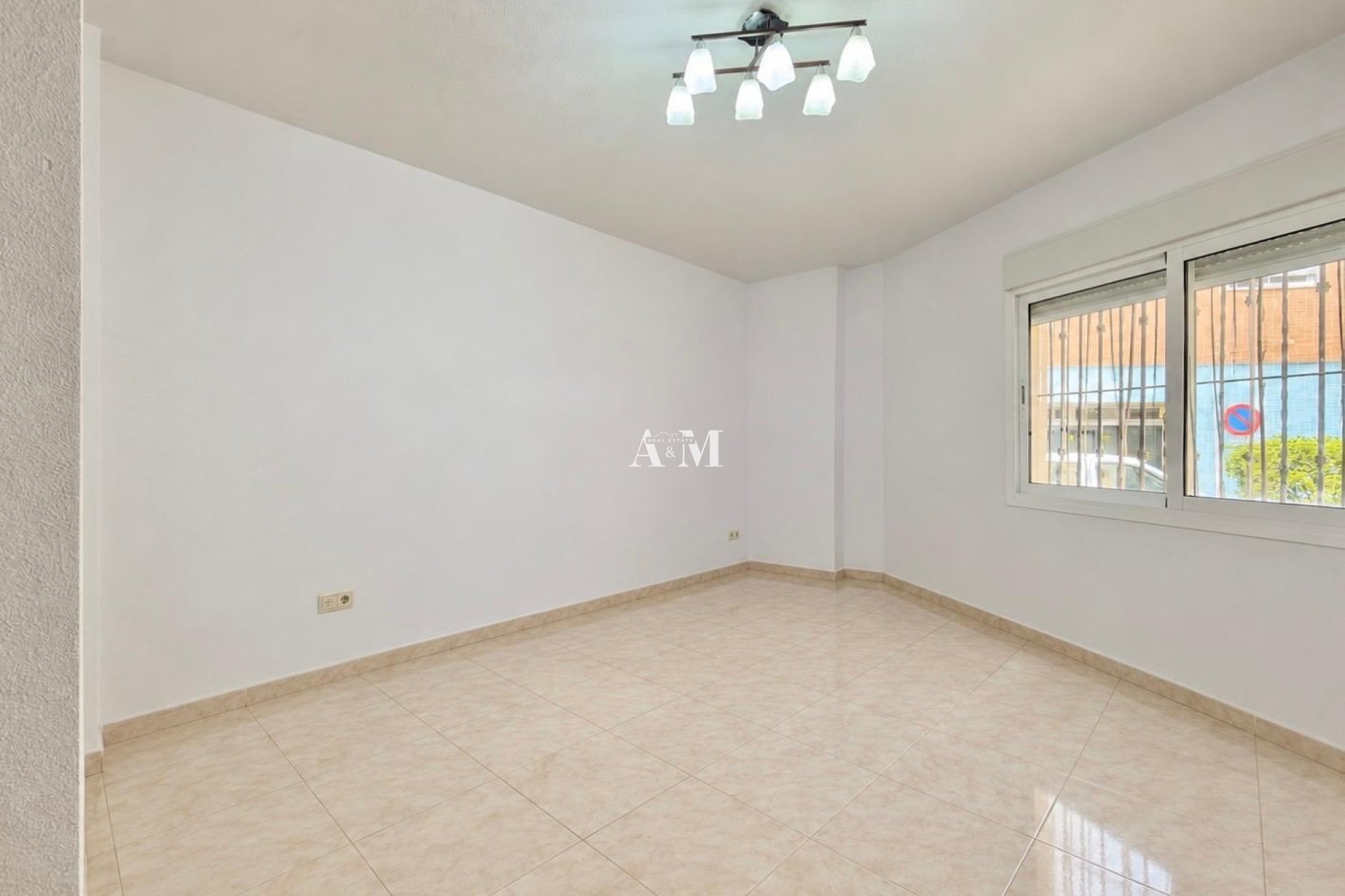 Alquiler a largo plazo - Apartamento / piso - Los Alcazares