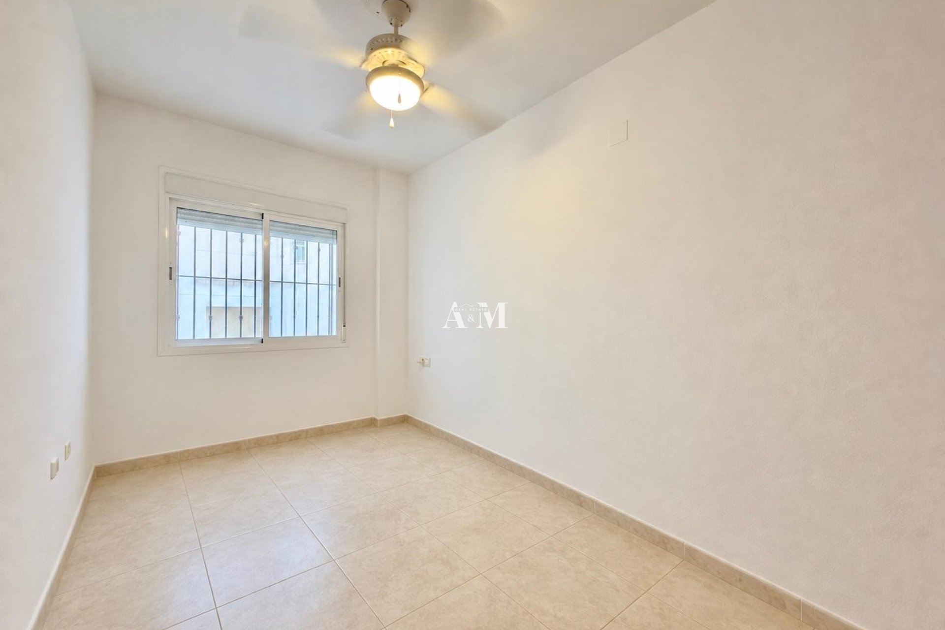 Alquiler a largo plazo - Apartamento / piso - Los Alcazares