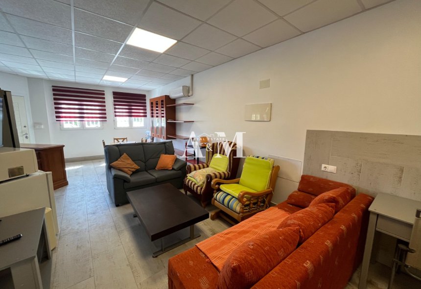 Alquiler a largo plazo - Apartamento / piso - Los Montesinos - Montesinos