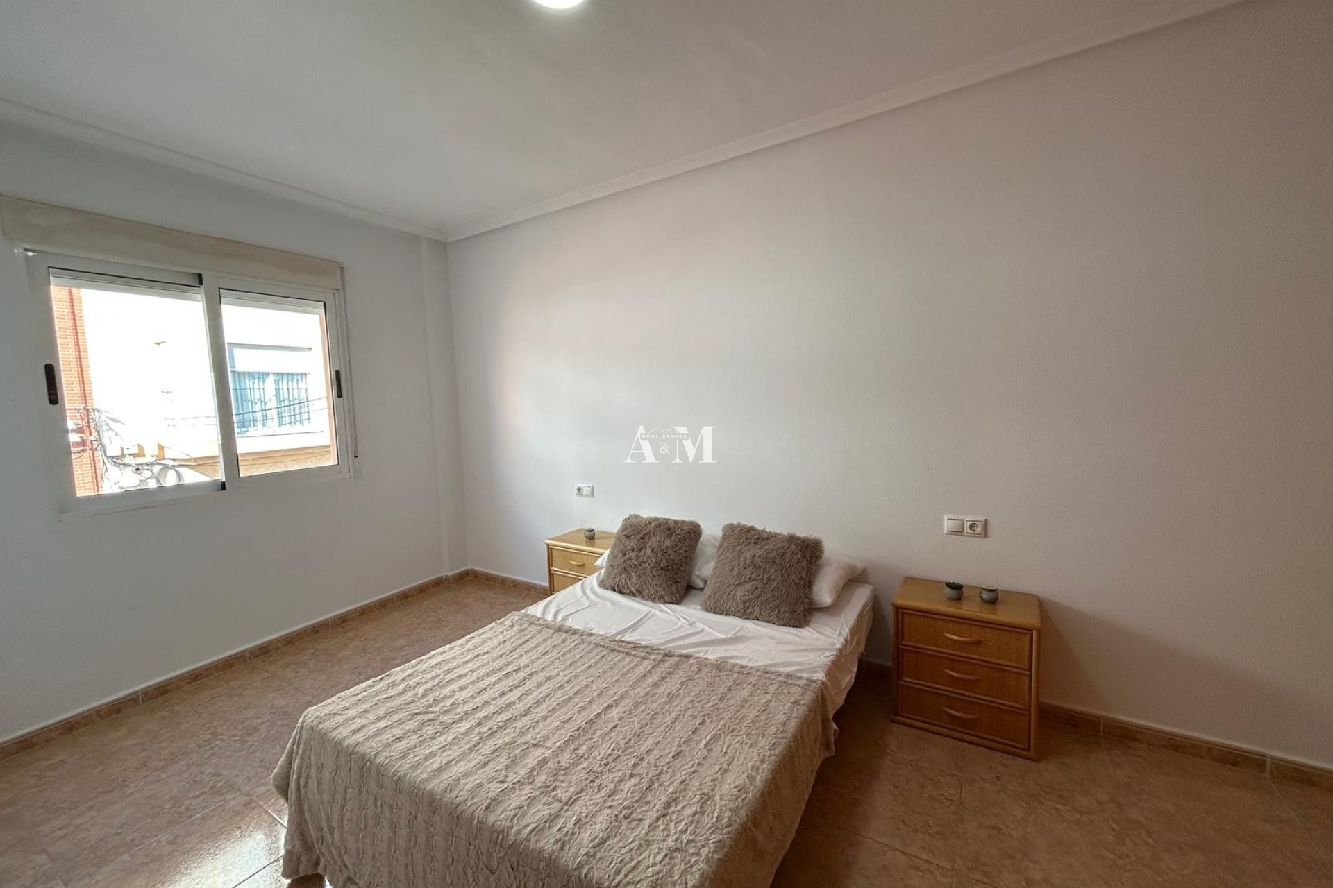 Alquiler a largo plazo - Apartamento / piso - Los Montesinos