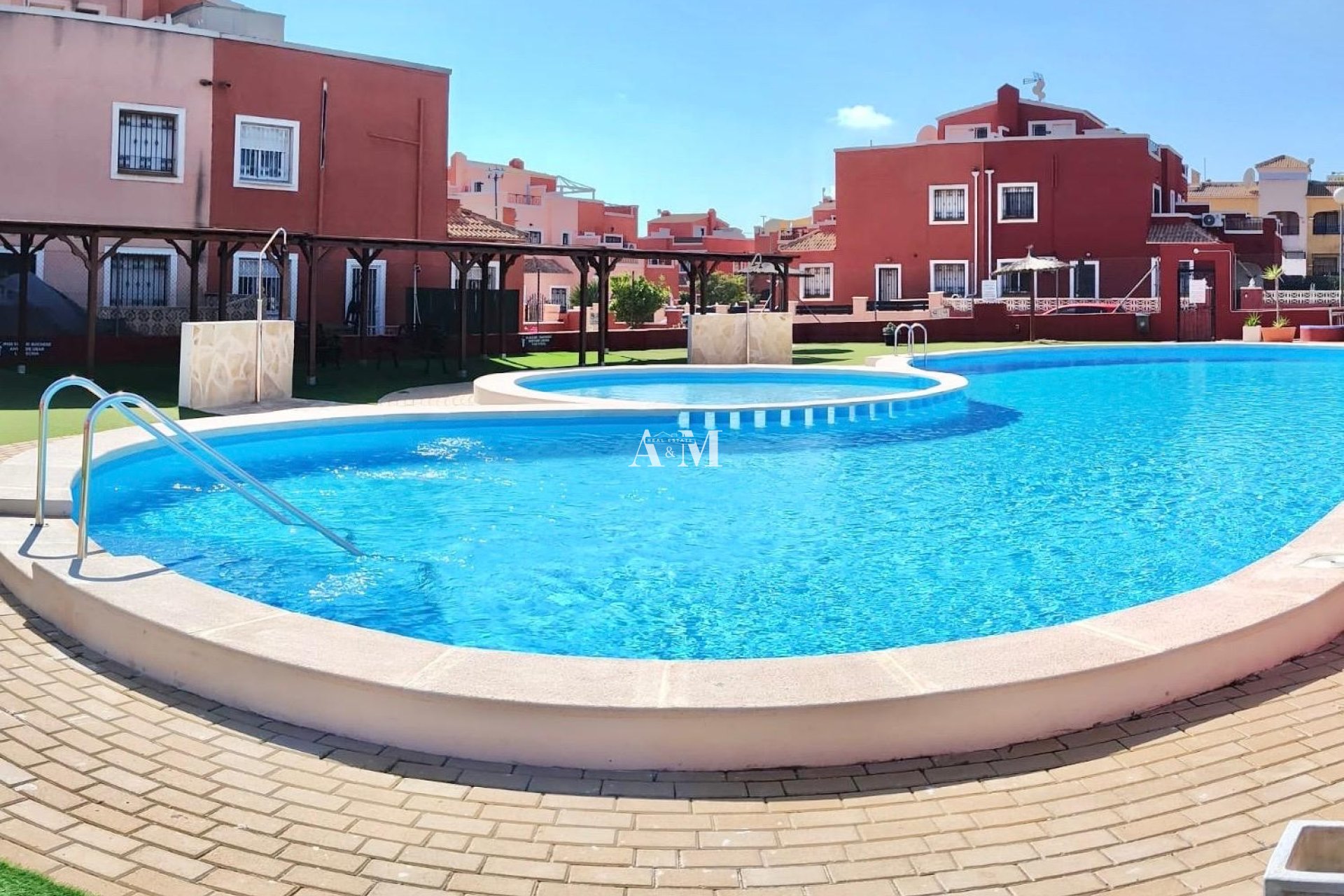 Alquiler a largo plazo - Apartamento / piso - Los Montesinos