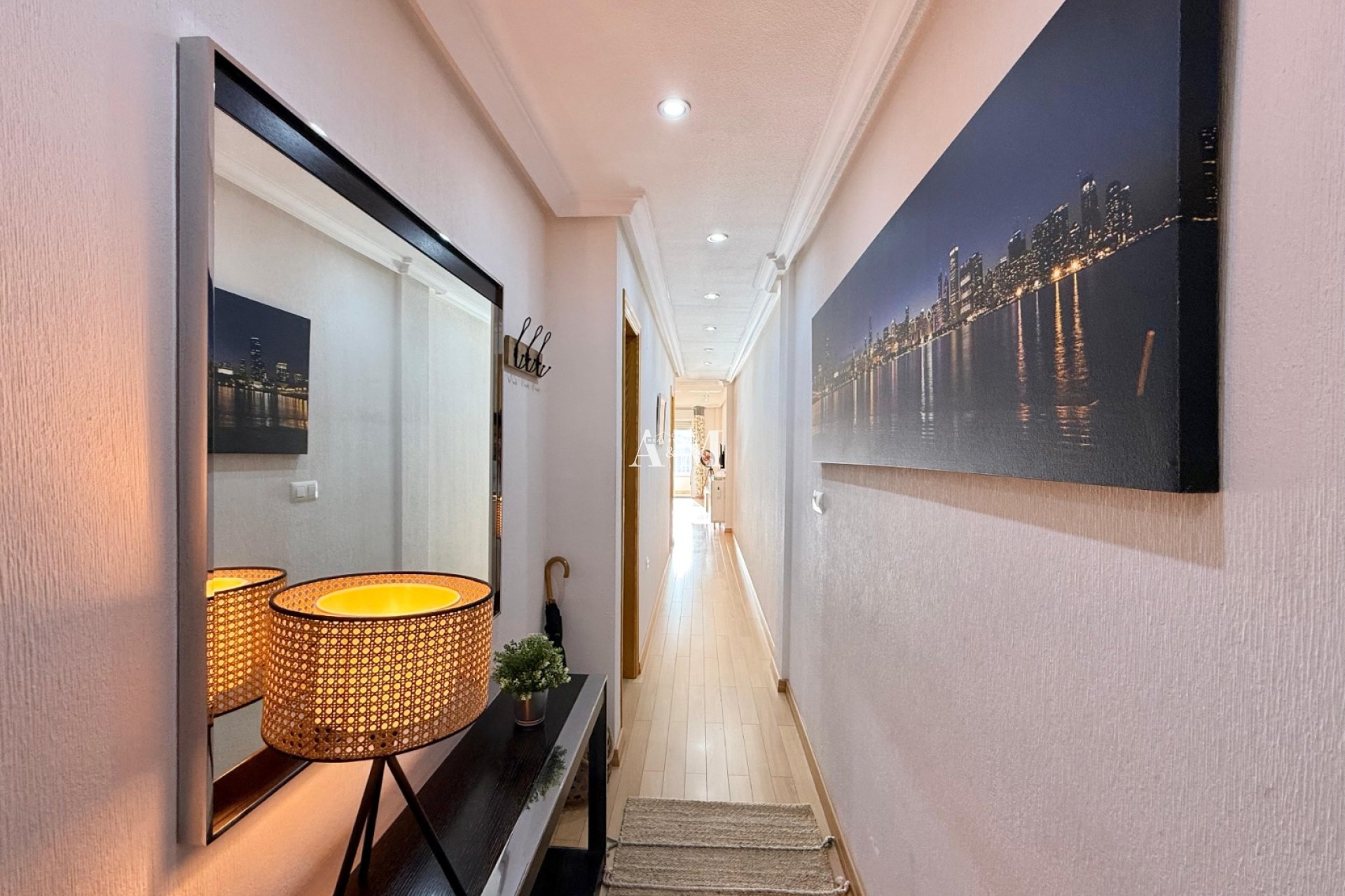 Alquiler a largo plazo - Apartamento / piso - Los Montesinos