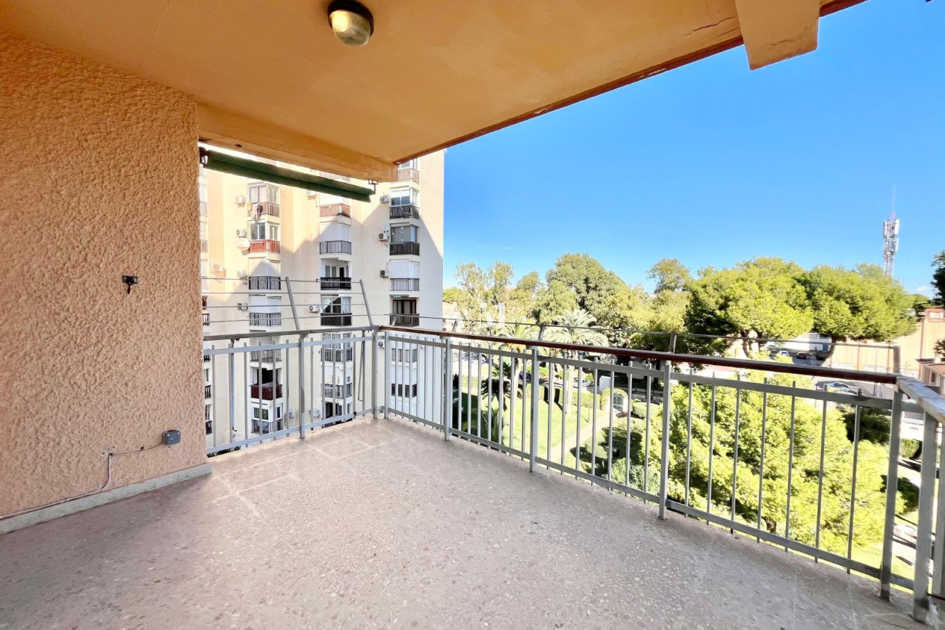 Alquiler a largo plazo - Apartamento / piso - Orihuela Costa - Dehesa de campoamor