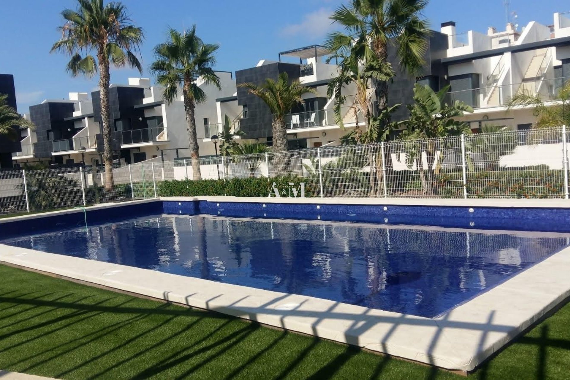 Alquiler a largo plazo - Apartamento / piso - Orihuela Costa - Los Dolses