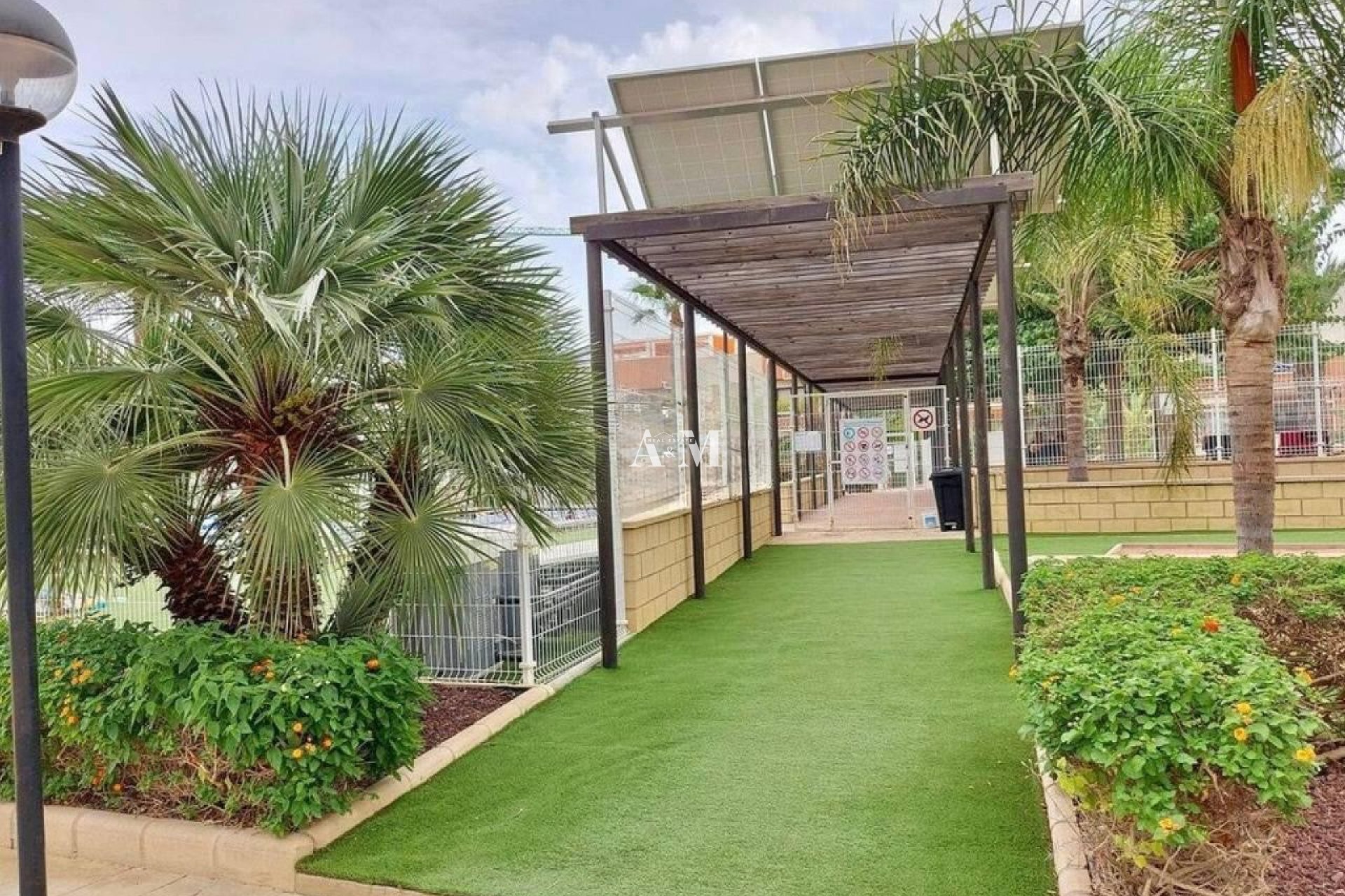 Alquiler a largo plazo - Apartamento / piso - Orihuela Costa - Los Dolses