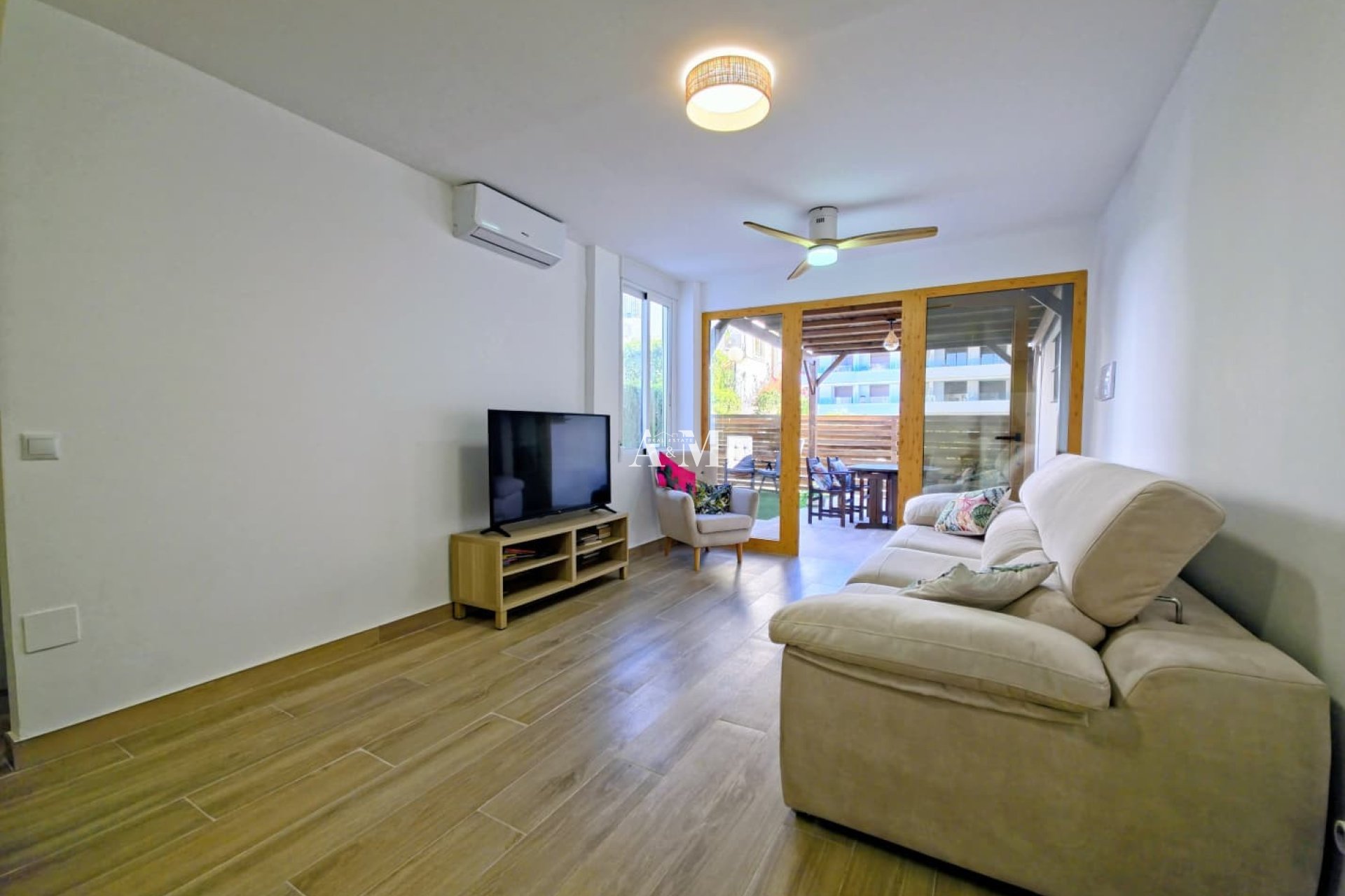 Alquiler a largo plazo - Apartamento / piso - Orihuela Costa - Playa Flamenca