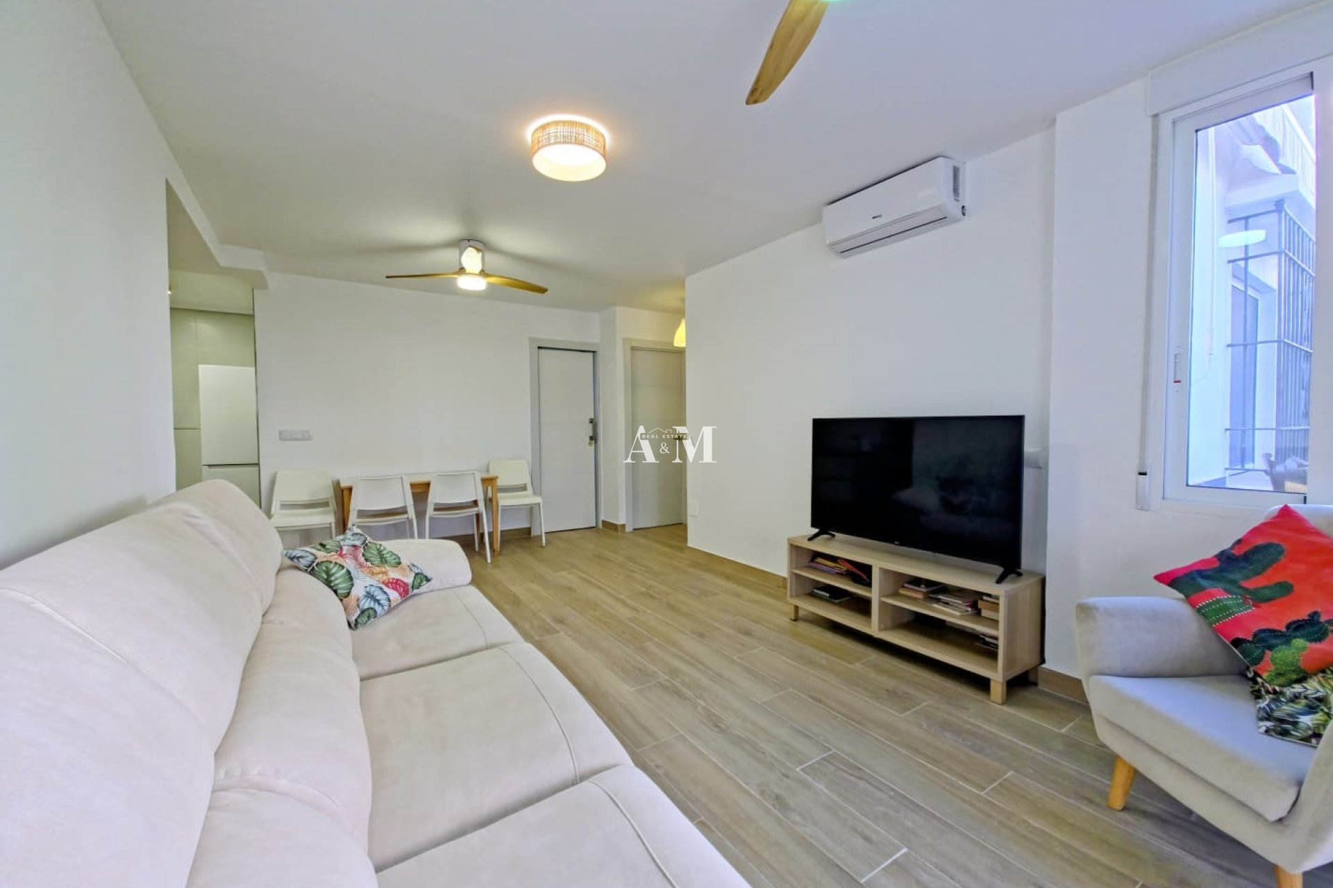 Alquiler a largo plazo - Apartamento / piso - Orihuela Costa - Playa Flamenca