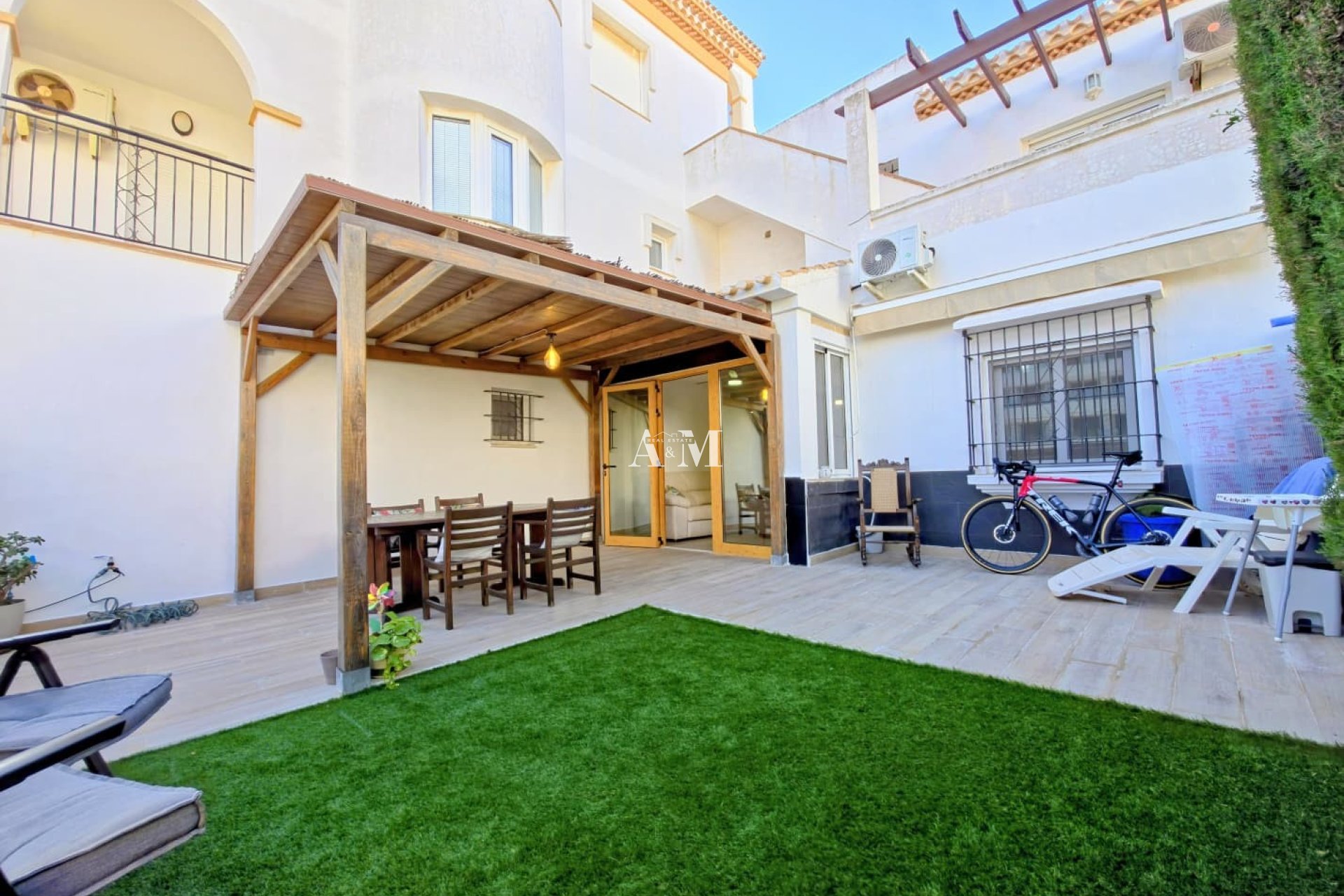 Alquiler a largo plazo - Apartamento / piso - Orihuela Costa - Playa Flamenca