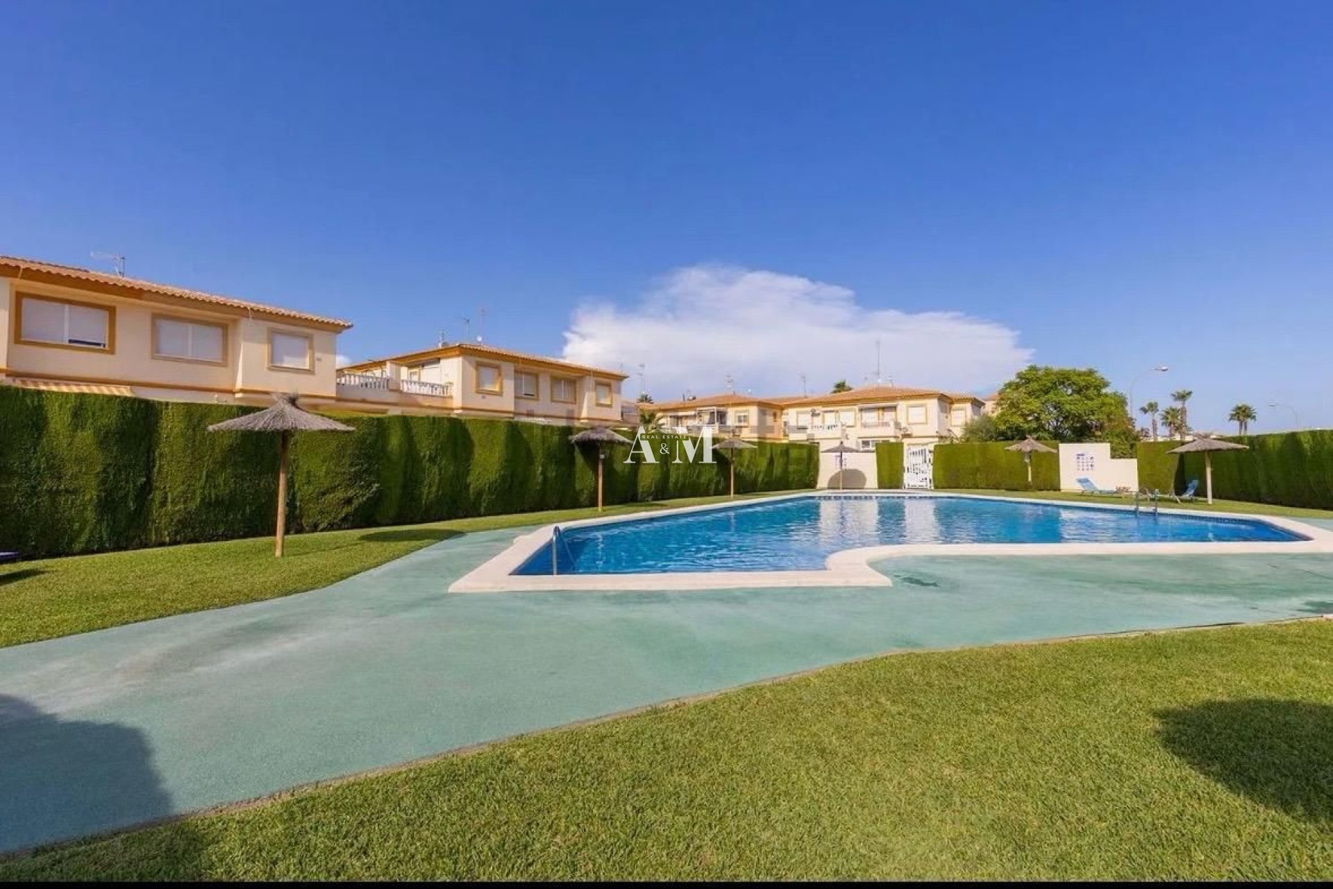 Alquiler a largo plazo - Apartamento / piso - Orihuela Costa - Playa Flamenca