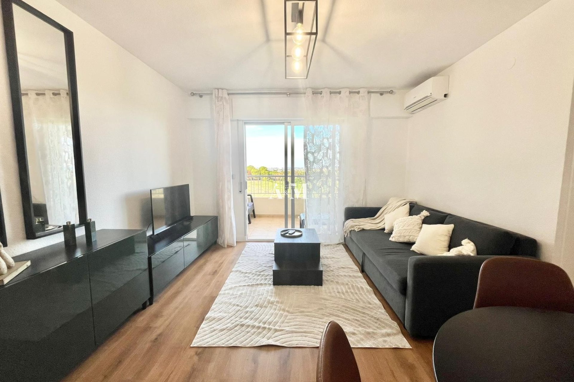 Alquiler a largo plazo - Apartamento / piso - Orihuela Costa - Punta Prima