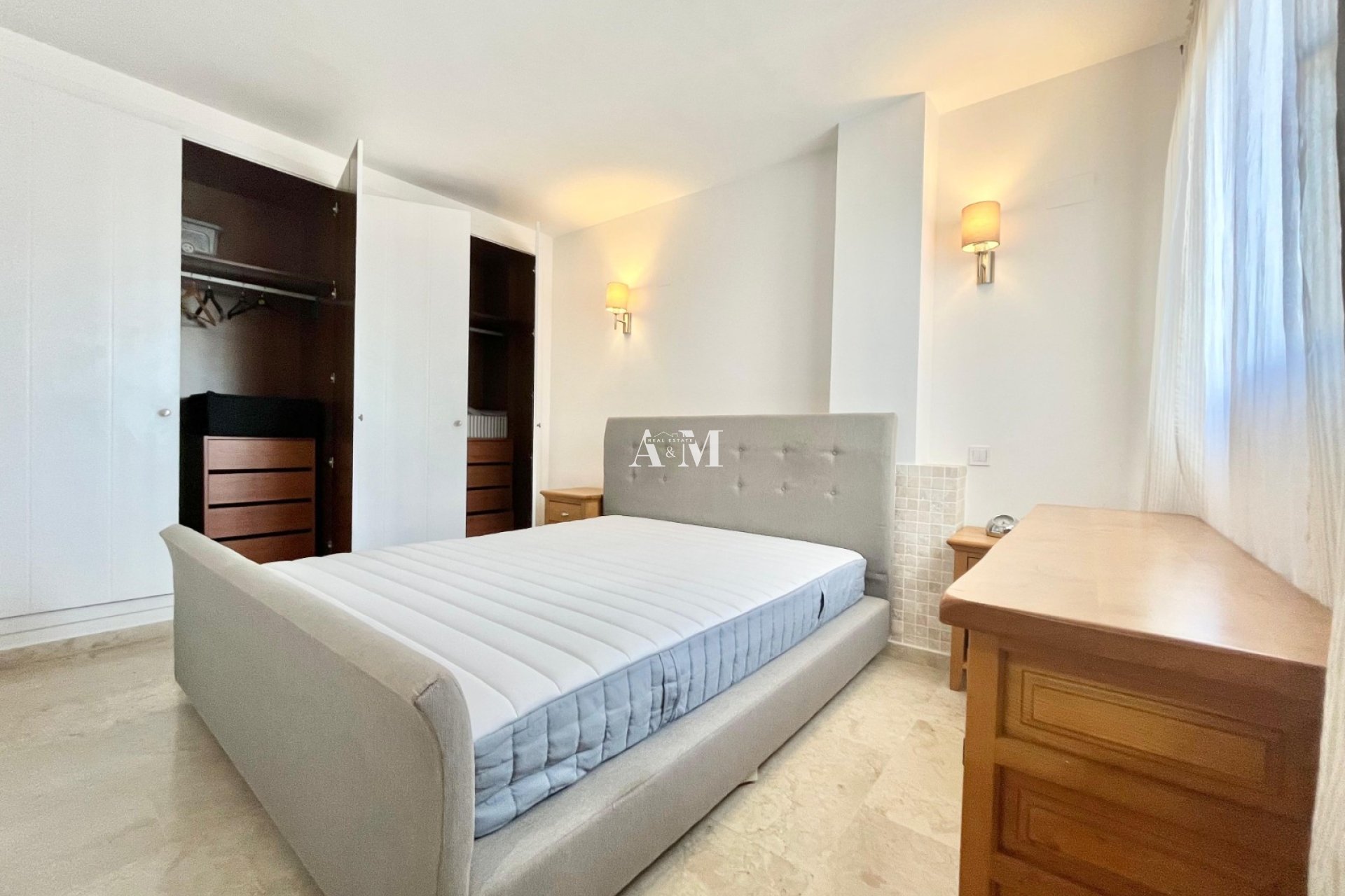 Alquiler a largo plazo - Apartamento / piso - Orihuela Costa - Punta Prima