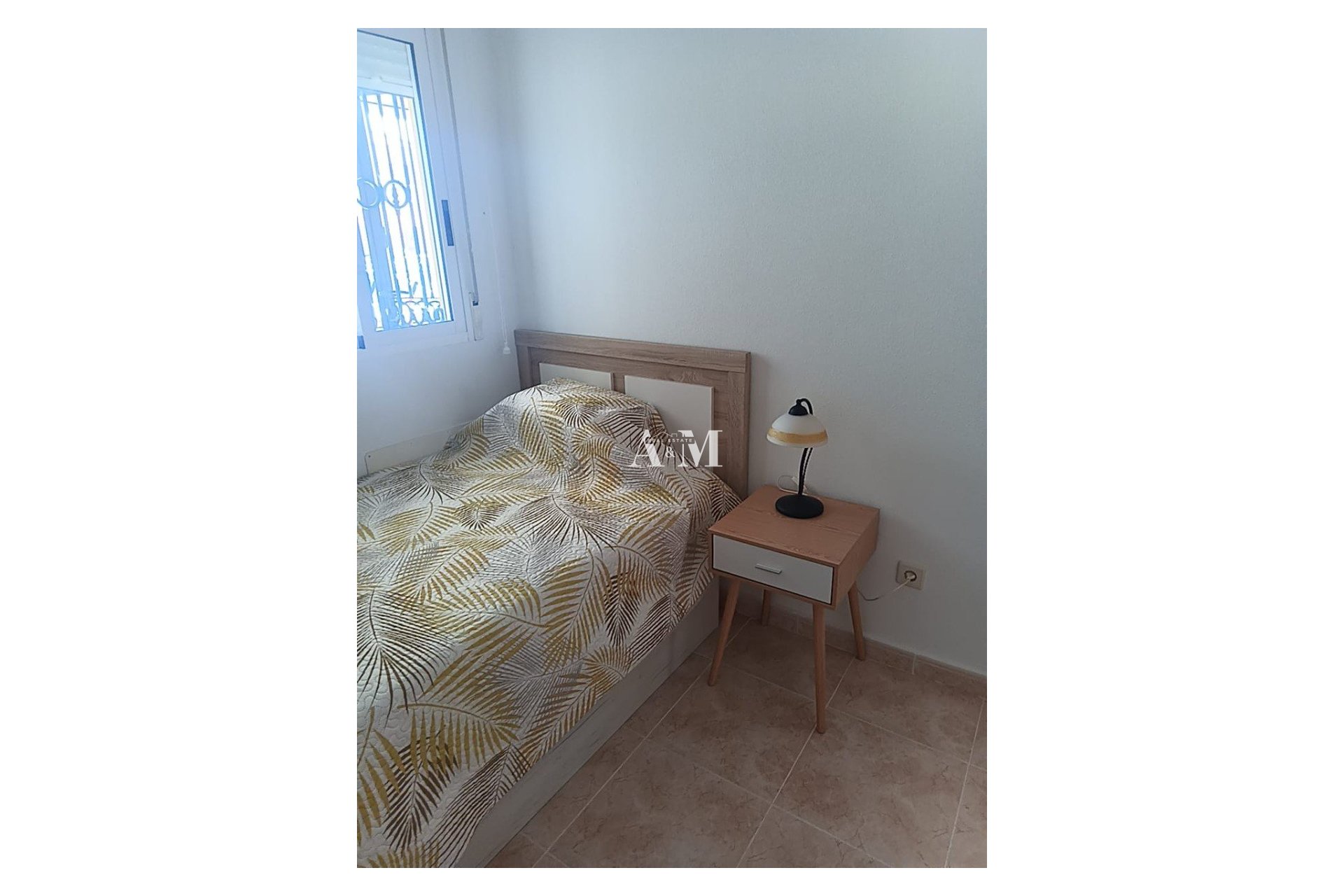 Alquiler a largo plazo - Apartamento / piso - Orihuela Costa - Punta Prima
