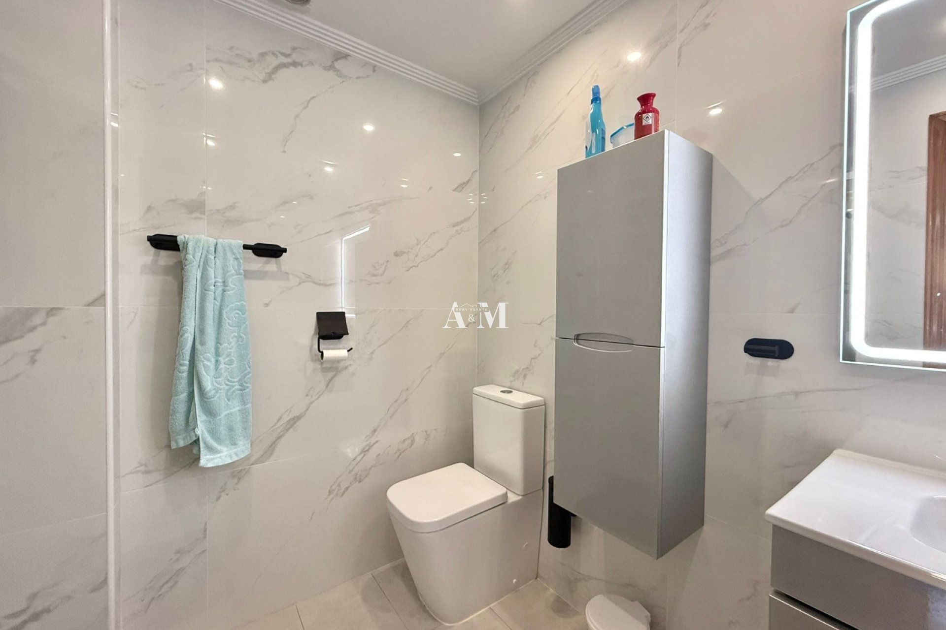 Alquiler a largo plazo - Apartamento / piso - Orihuela Costa - Punta Prima