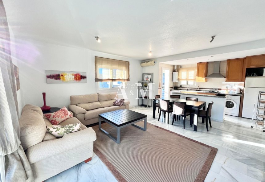 Alquiler a largo plazo - Apartamento / piso - Orihuela Costa - Villamartín