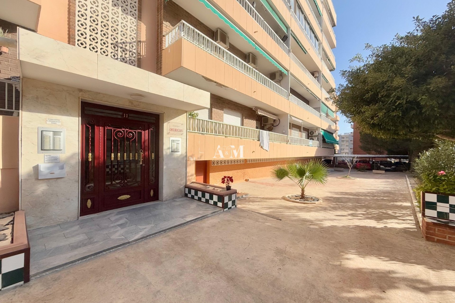 Alquiler a largo plazo - Apartamento / piso - Punta Prima