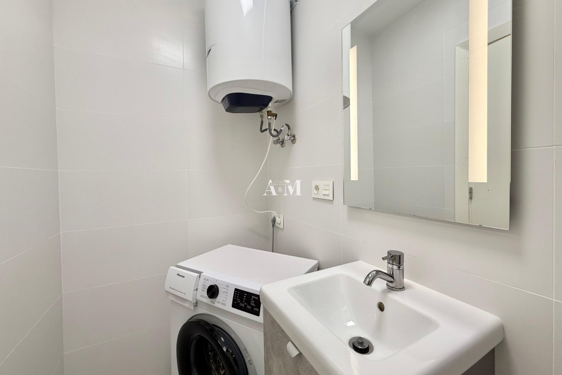 Alquiler a largo plazo - Apartamento / piso - Punta Prima