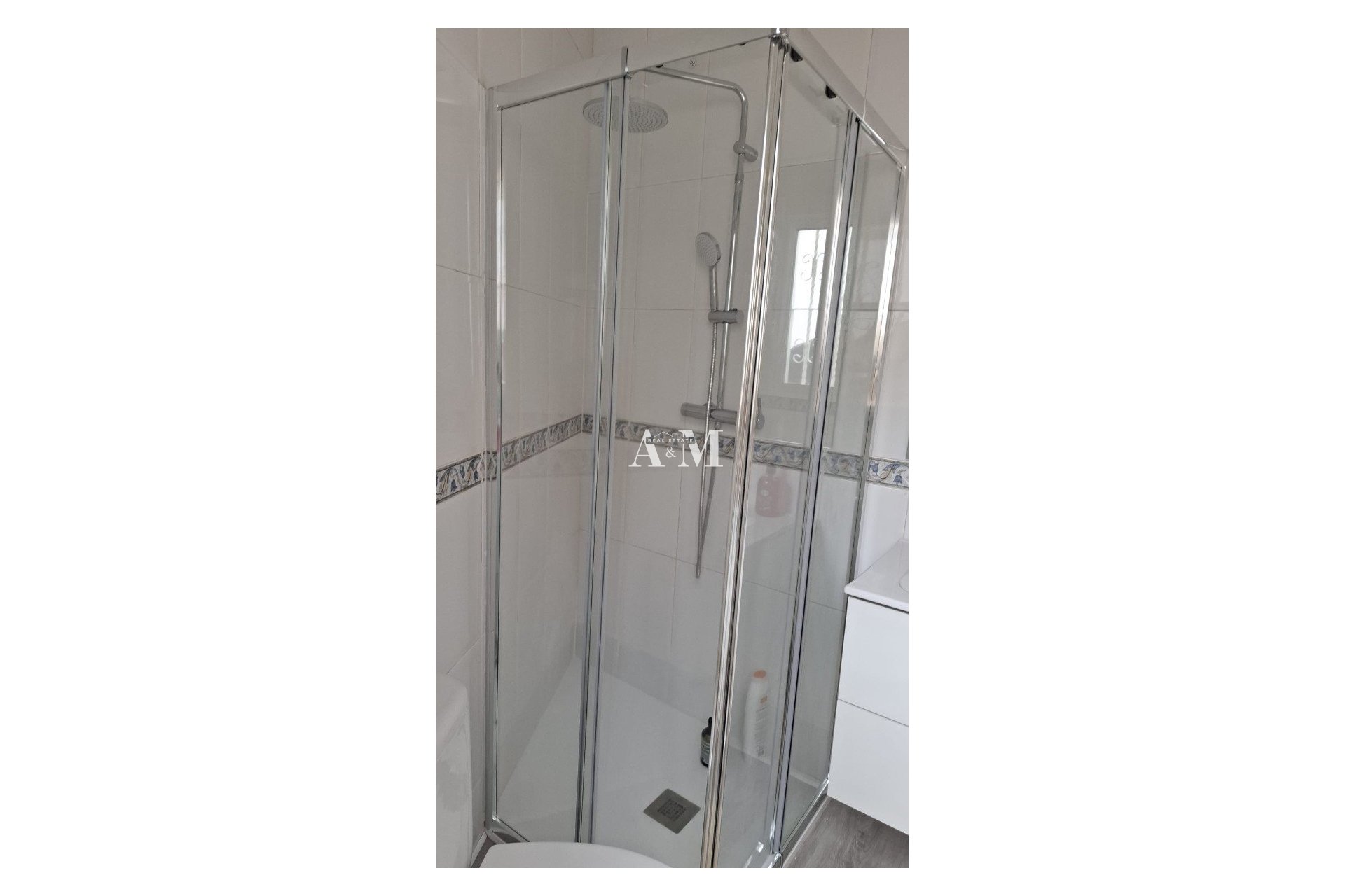 Alquiler a largo plazo - Apartamento / piso - San Miguel de Salinas - Cdad. de las Comunicaciones