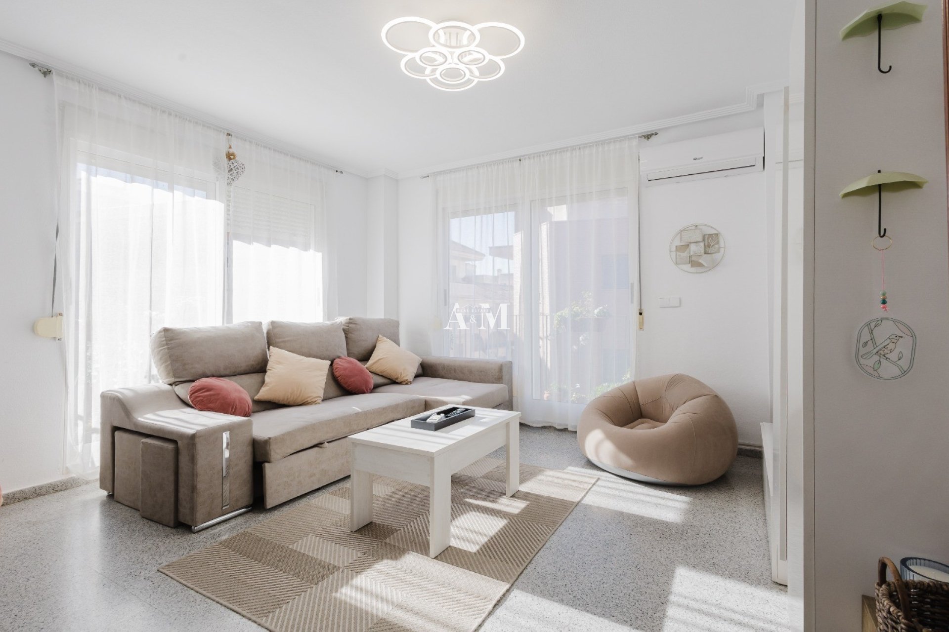 Alquiler a largo plazo - Apartamento / piso - San Miguel de Salinas
